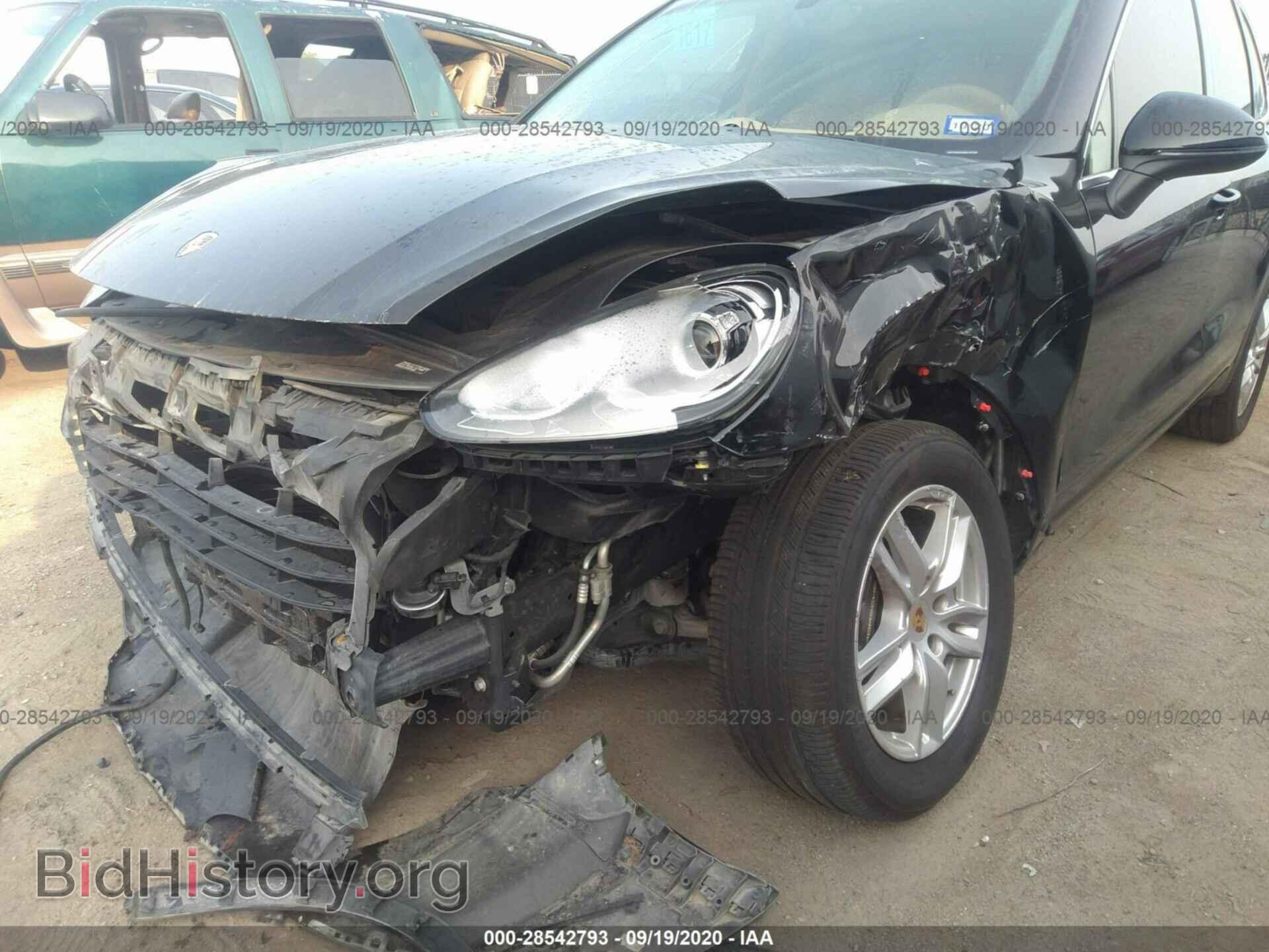 2016 PORSCHE CAYENNE - VIN: WP1AA2A26GLA11136 - Photo 6
