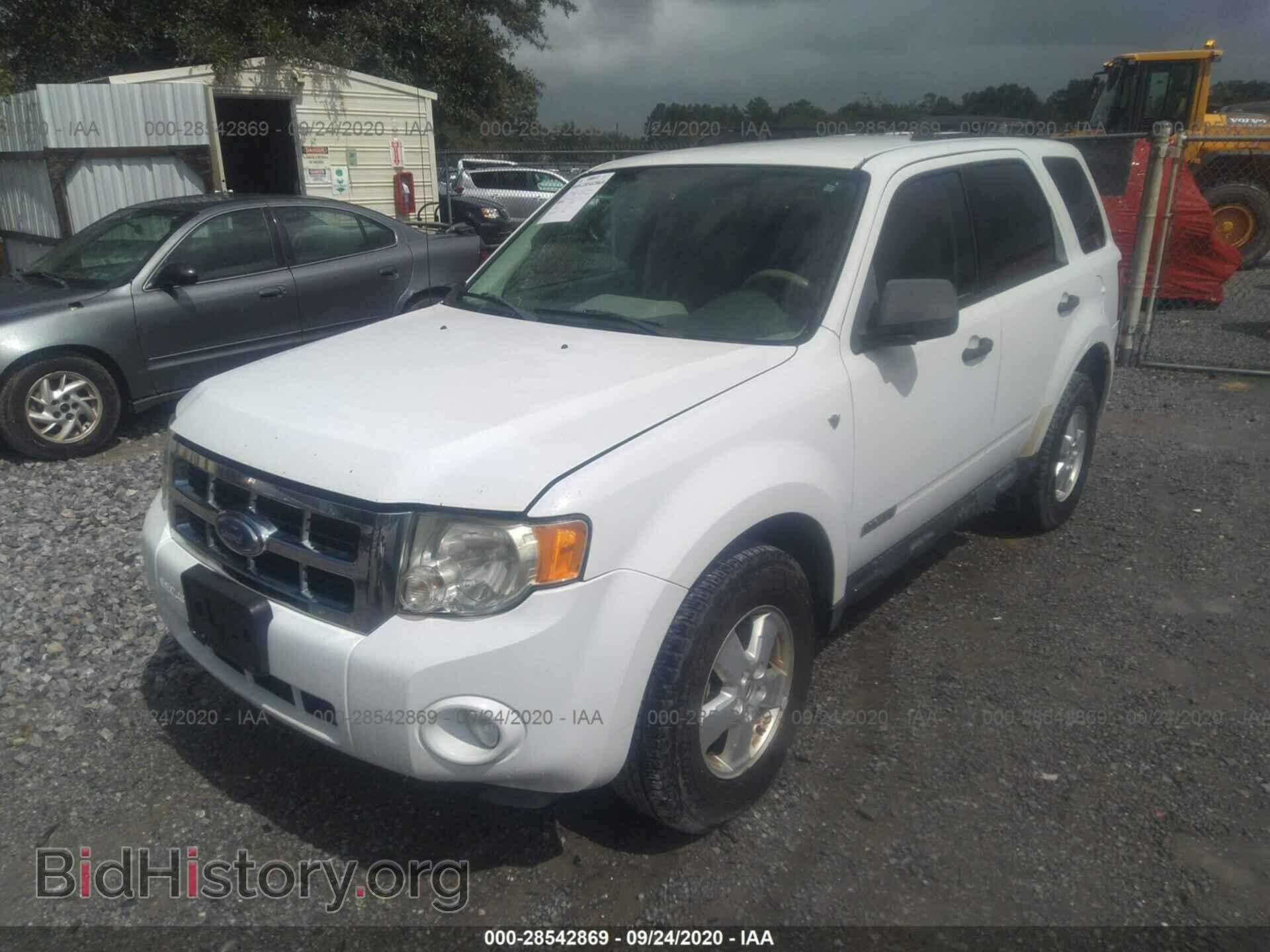 2008 FORD ESCAPE - VIN: 1FMCU93128KD31460 - Фото 2