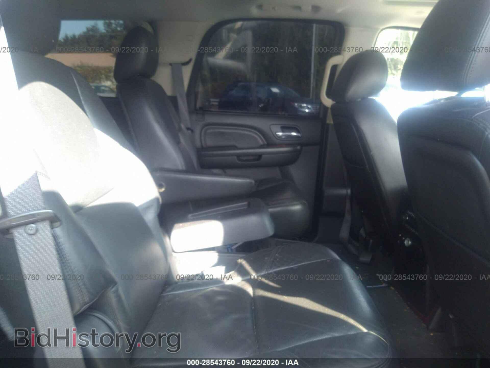 2011 CADILLAC ESCALADE - VIN: 1GYS4CEF8BR341652 - Фото 8