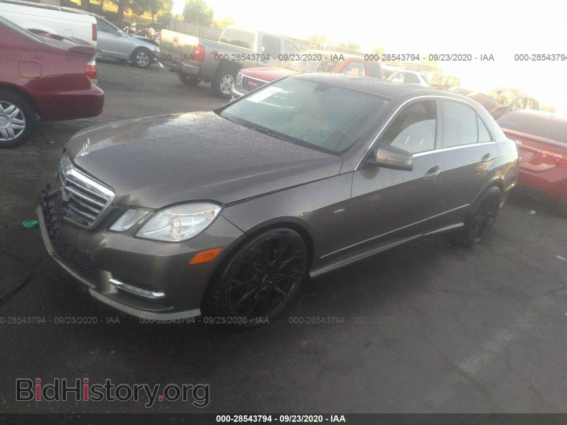 2012 MERCEDES-BENZ E-CLASS - VIN: WDDHF5KB9CA539606 - Фото 2