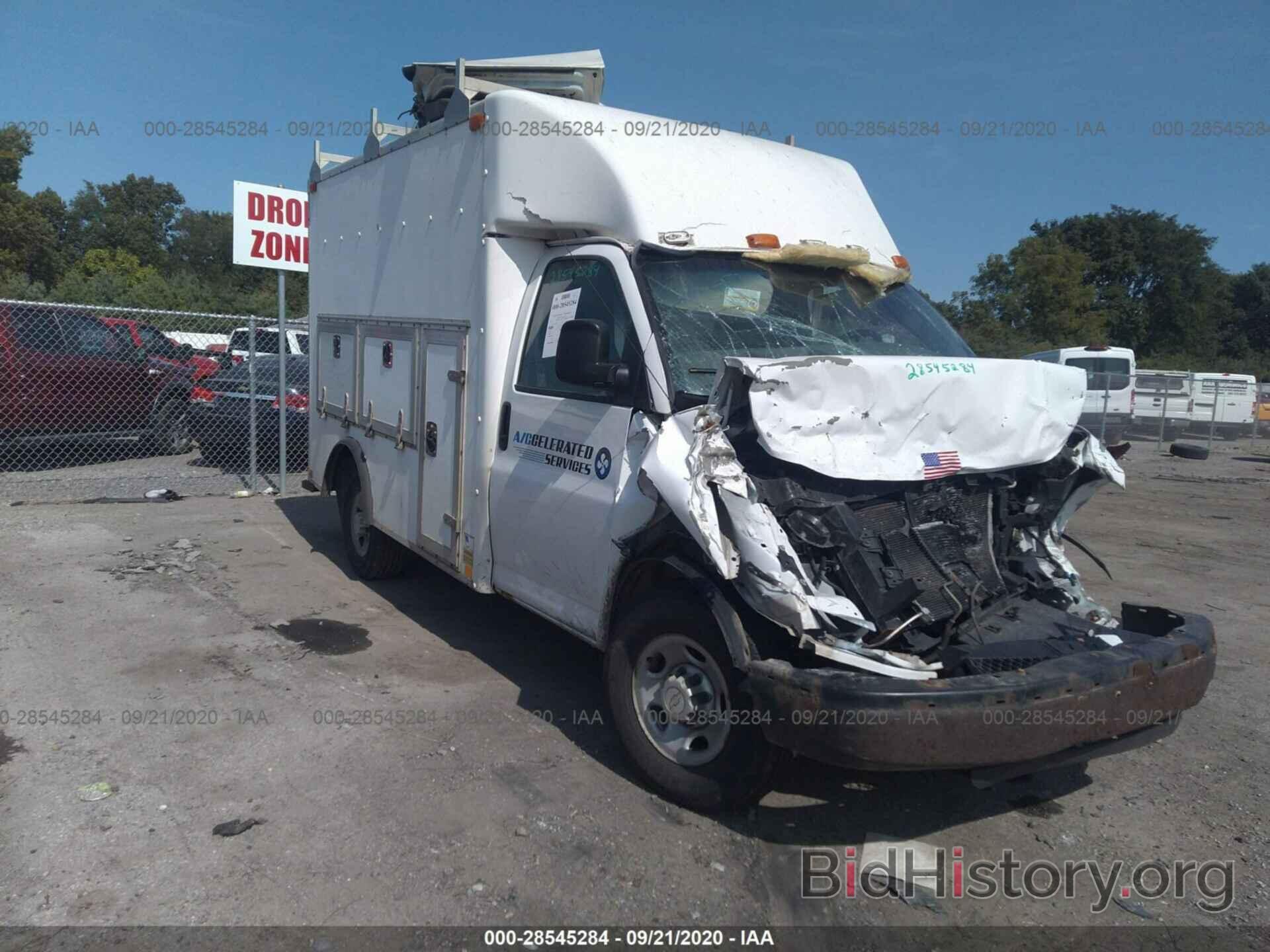 Photo 1GBHG31U061113272 - CHEVROLET EXPRESS COMMERCIAL 2006