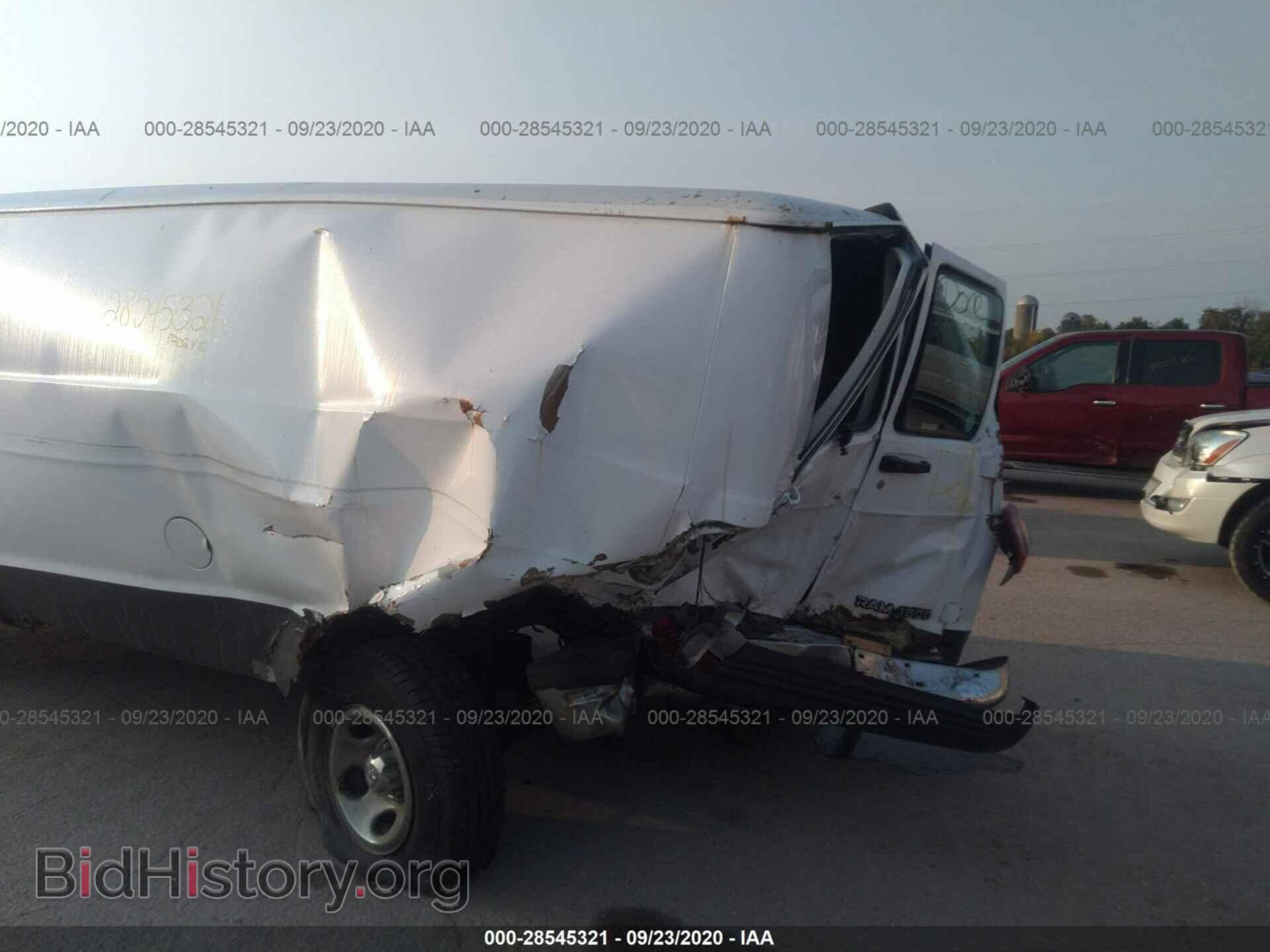 2002 DODGE RAM VAN - VIN: 2B6HB11Y92K115533 - Photo 6