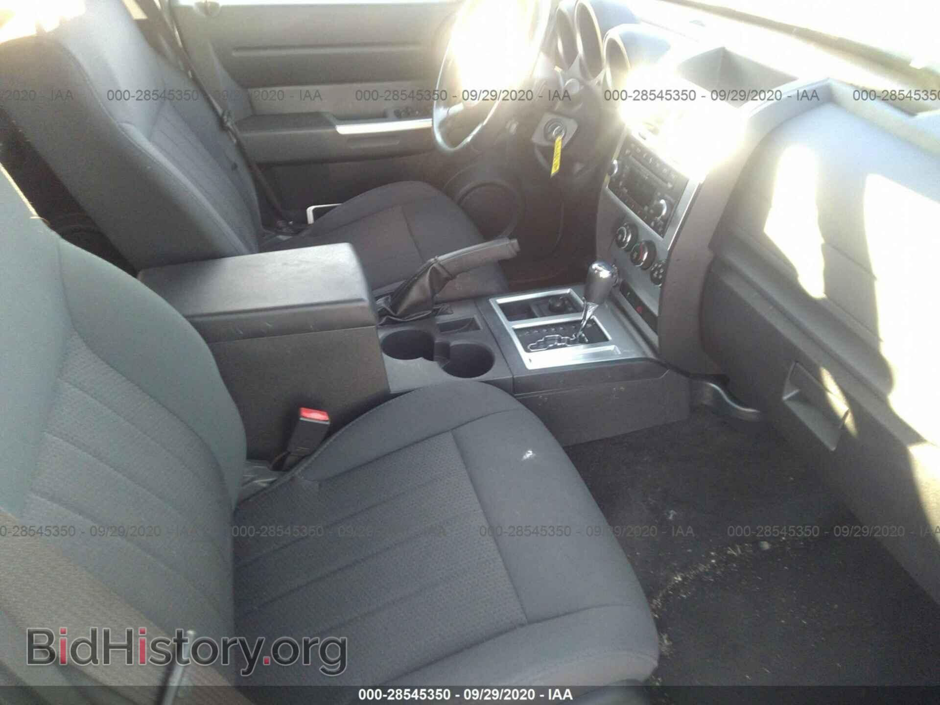 2011 DODGE NITRO - VIN: 1D4PU5GK2BW586372 - Photo 5