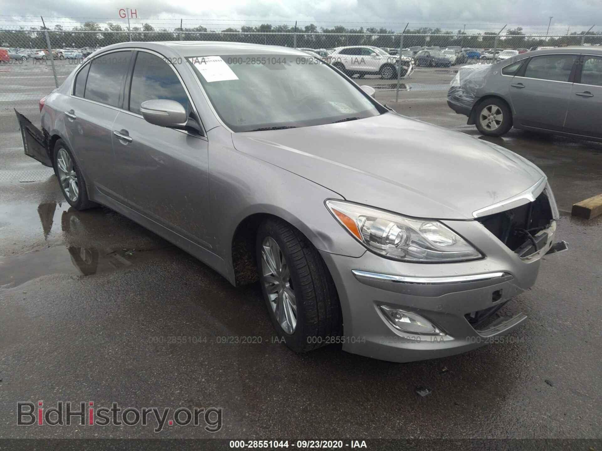 Photo KMHGC4DD0DU225183 - HYUNDAI GENESIS 2013