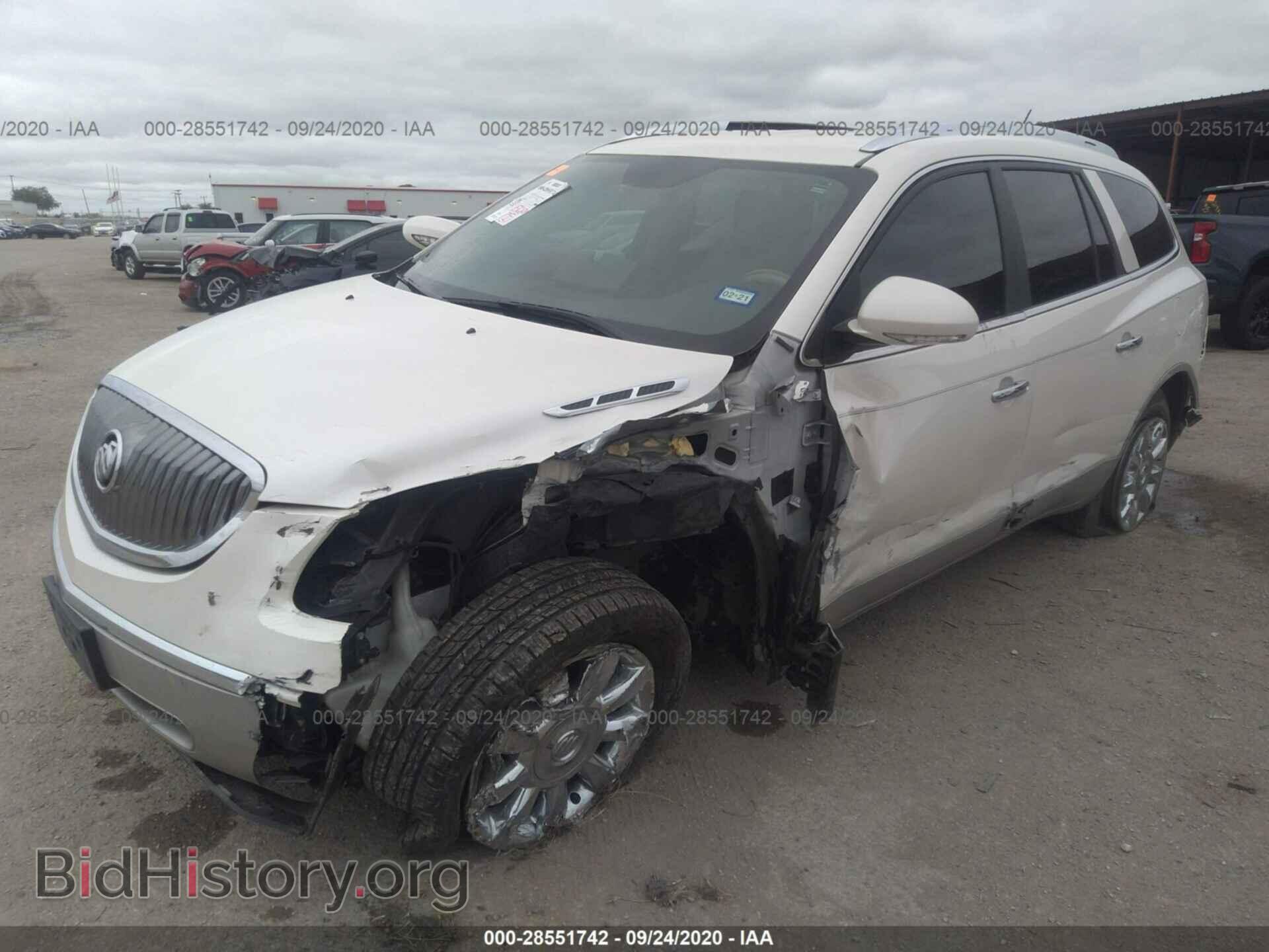 2012 BUICK ENCLAVE - VIN: 5GAKRDED2CJ256626 - Photo 2