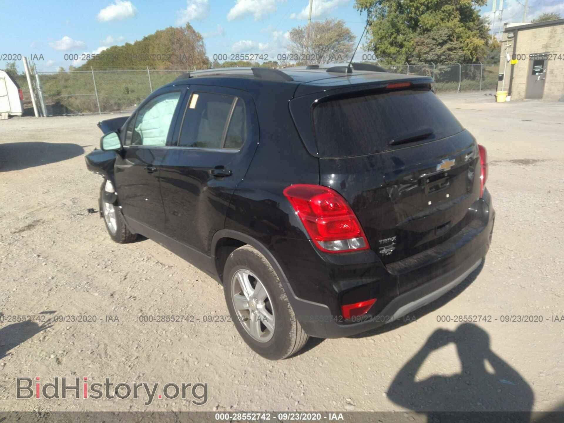 2020 CHEVROLET TRAX - VIN: 3GNCJLSB3LL126345 - Фото 3