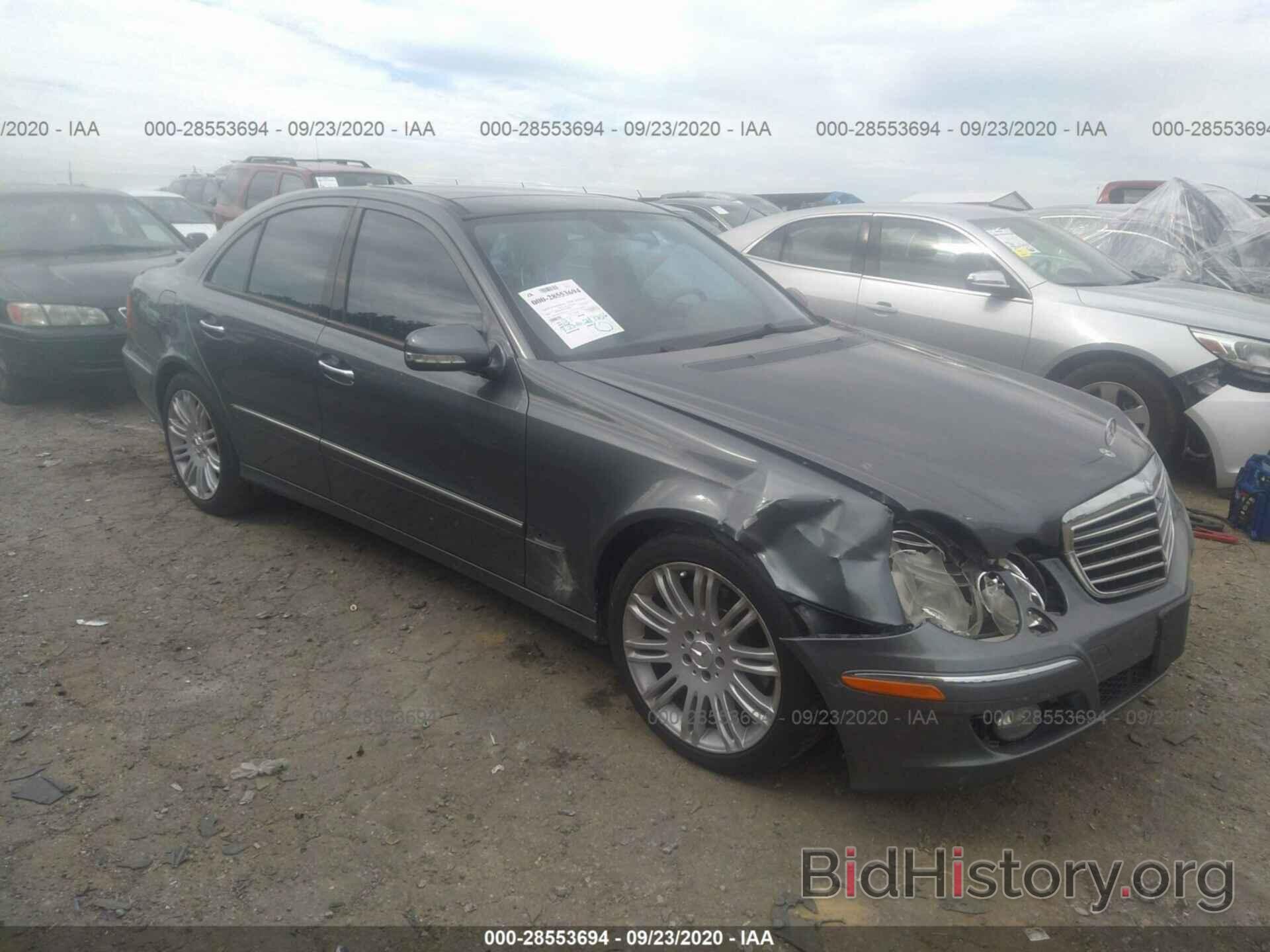 Photo WDBUF87X27B182394 - MERCEDES-BENZ E-CLASS 2007