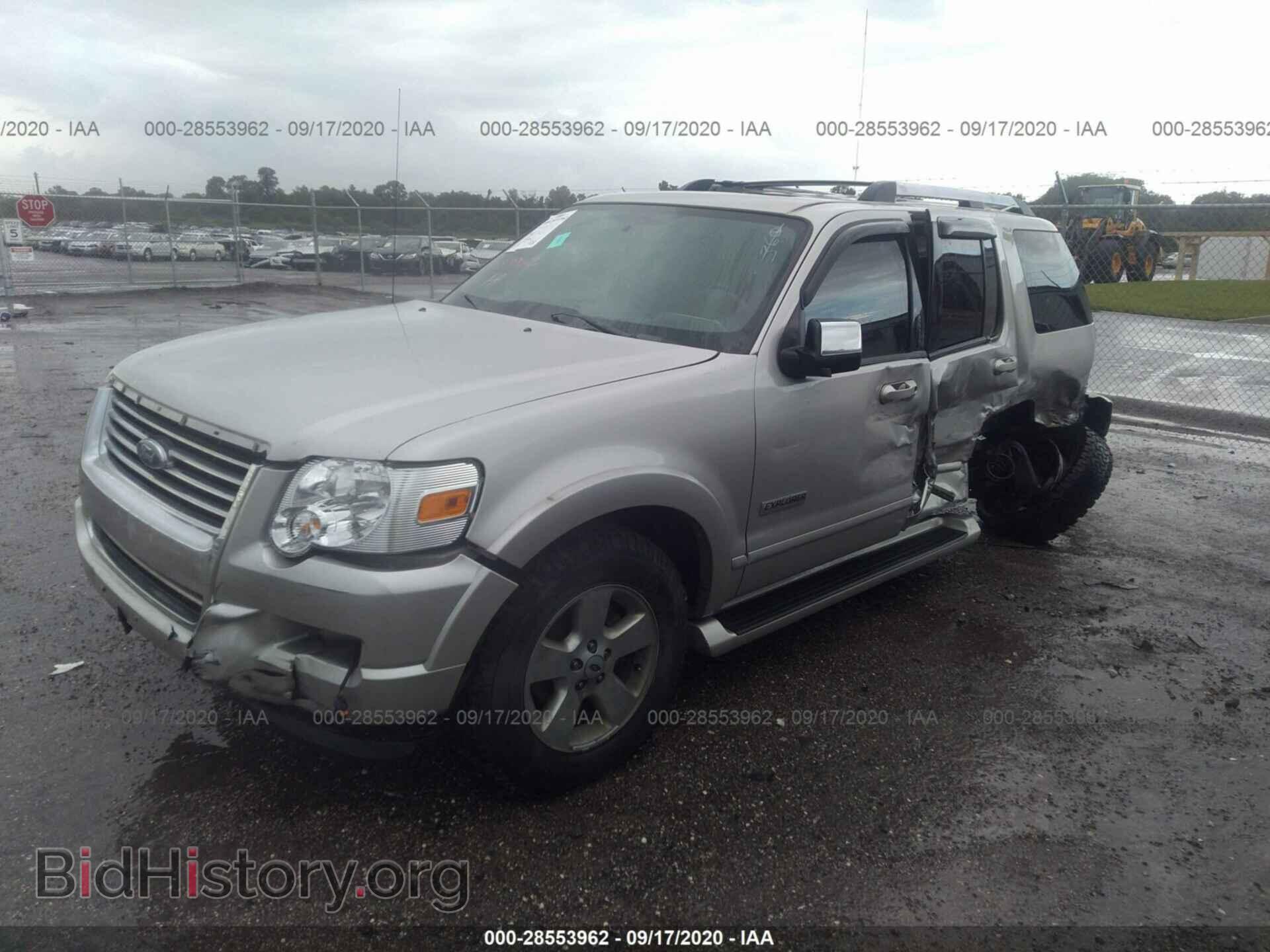 2006 FORD EXPLORER - VIN: 1FMEU75856UB08208 - Фото 2