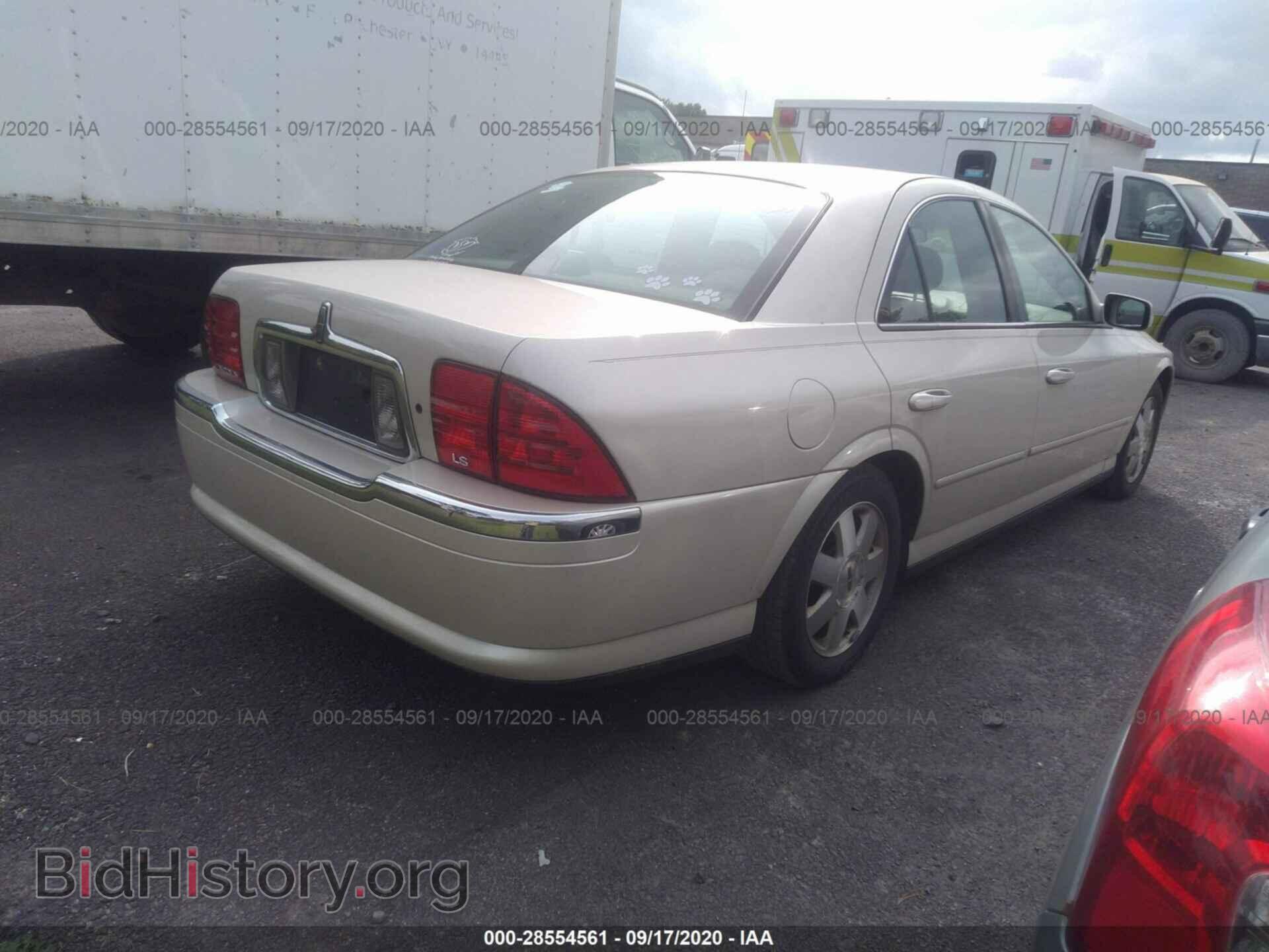 2002 LINCOLN LS - VIN: 1LNHM86S82Y692457 - Photo 4