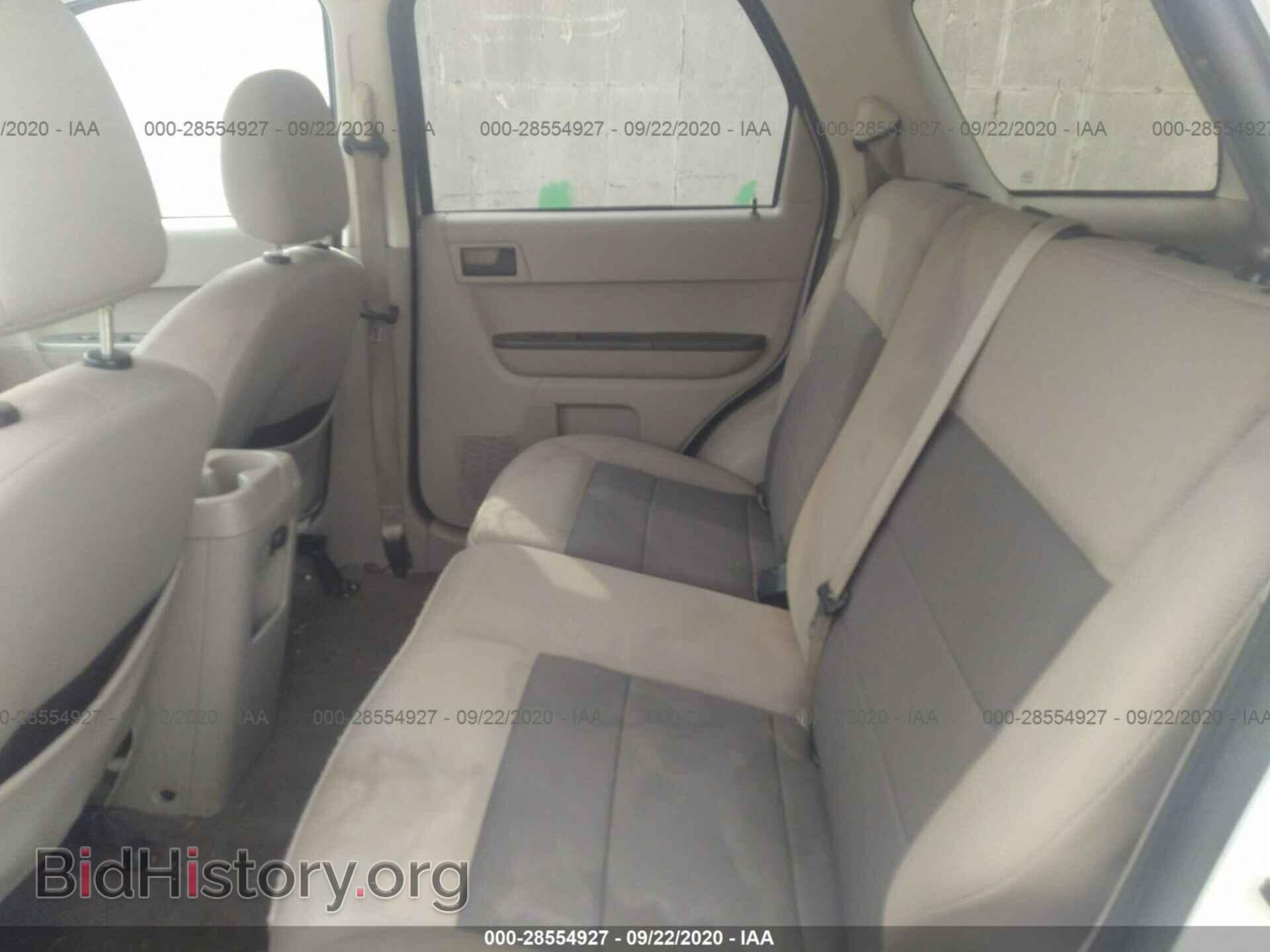 2008 FORD ESCAPE - VIN: 1FMCU03188KC00643 - Фото 8