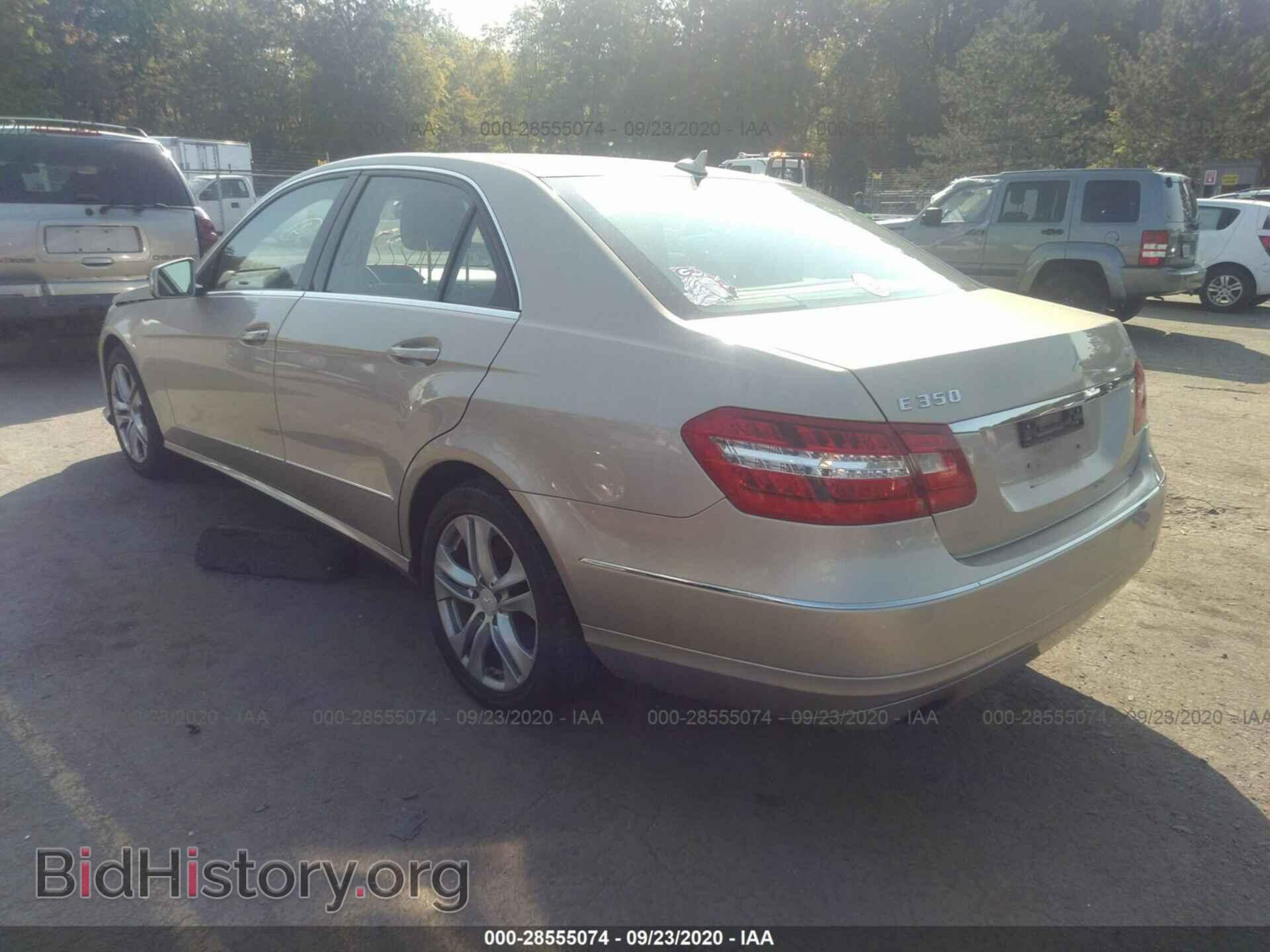 2010 MERCEDES-BENZ E-CLASS - VIN: WDDHF8HB4AA067532 - Фото 3