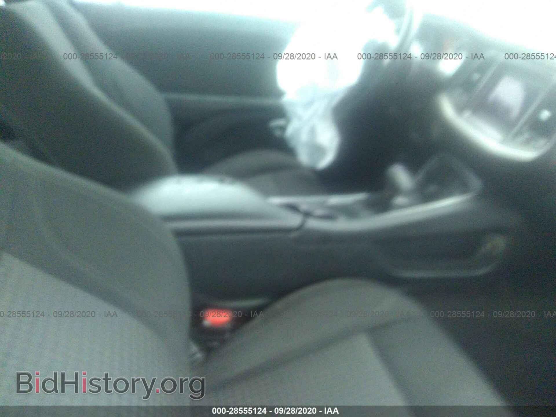 2019 DODGE CHALLENGER - VIN: 2C3CDZAG5KH525348 - Фото 5