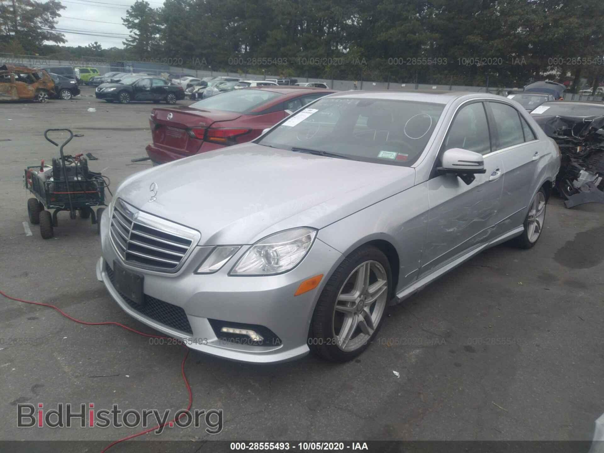 2011 MERCEDES-BENZ E-CLASS - VIN: WDDHF8HB4BA319930 - Фото 2