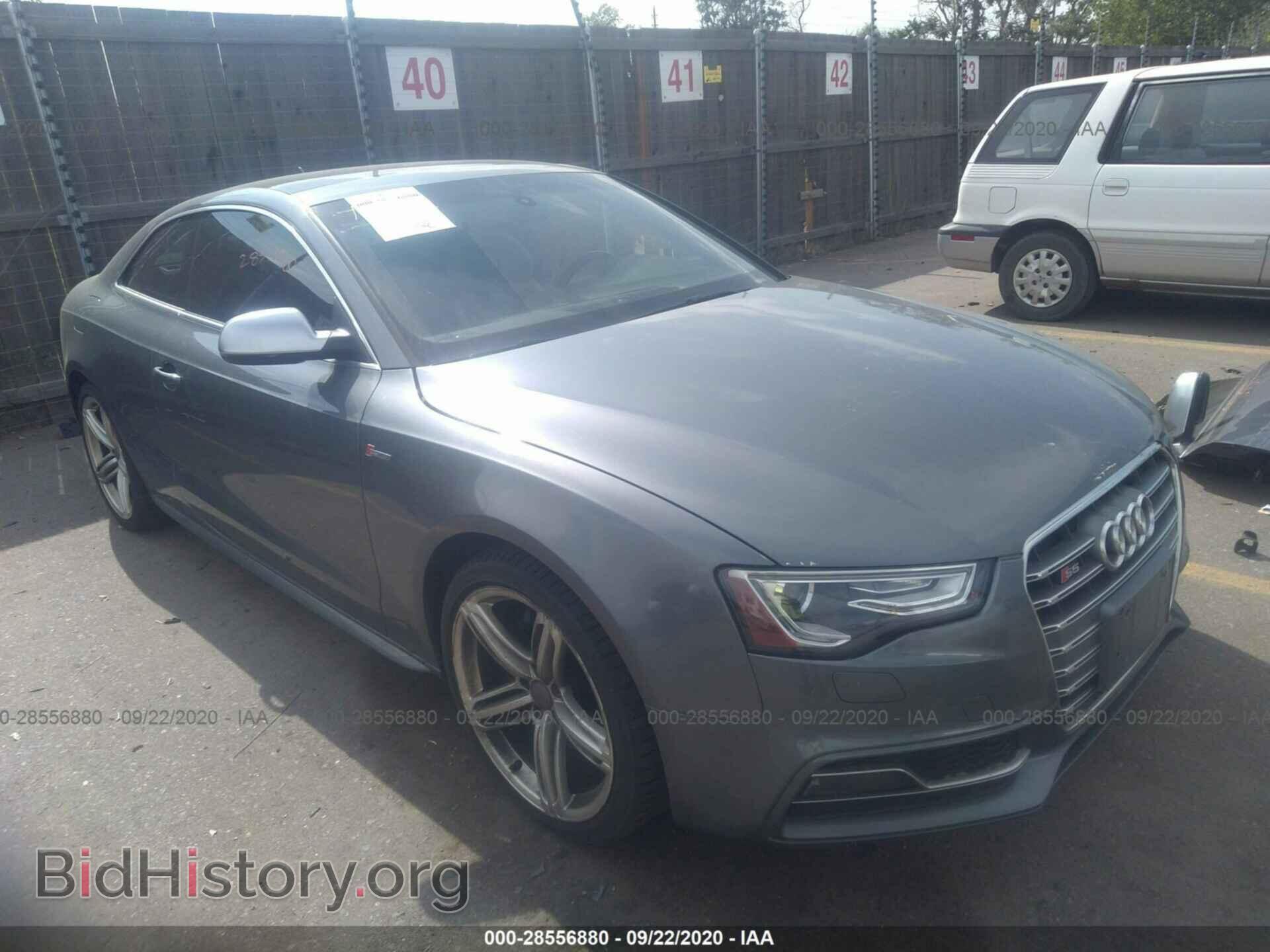 Photo WAUCGAFR2DA033793 - AUDI S5 2013
