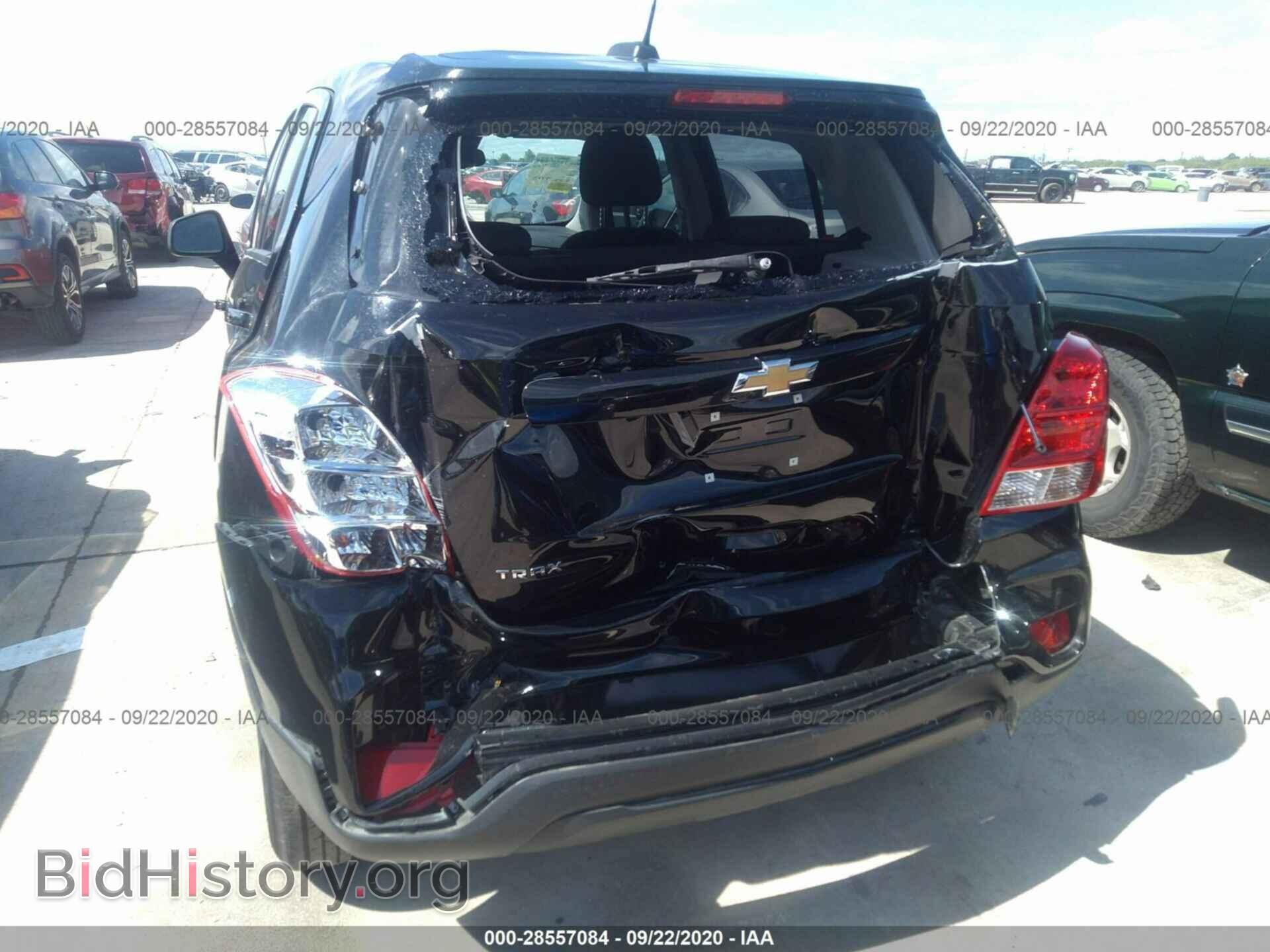 2020 CHEVROLET TRAX - VIN: KL7CJKSB4LB043024 - Фото 6