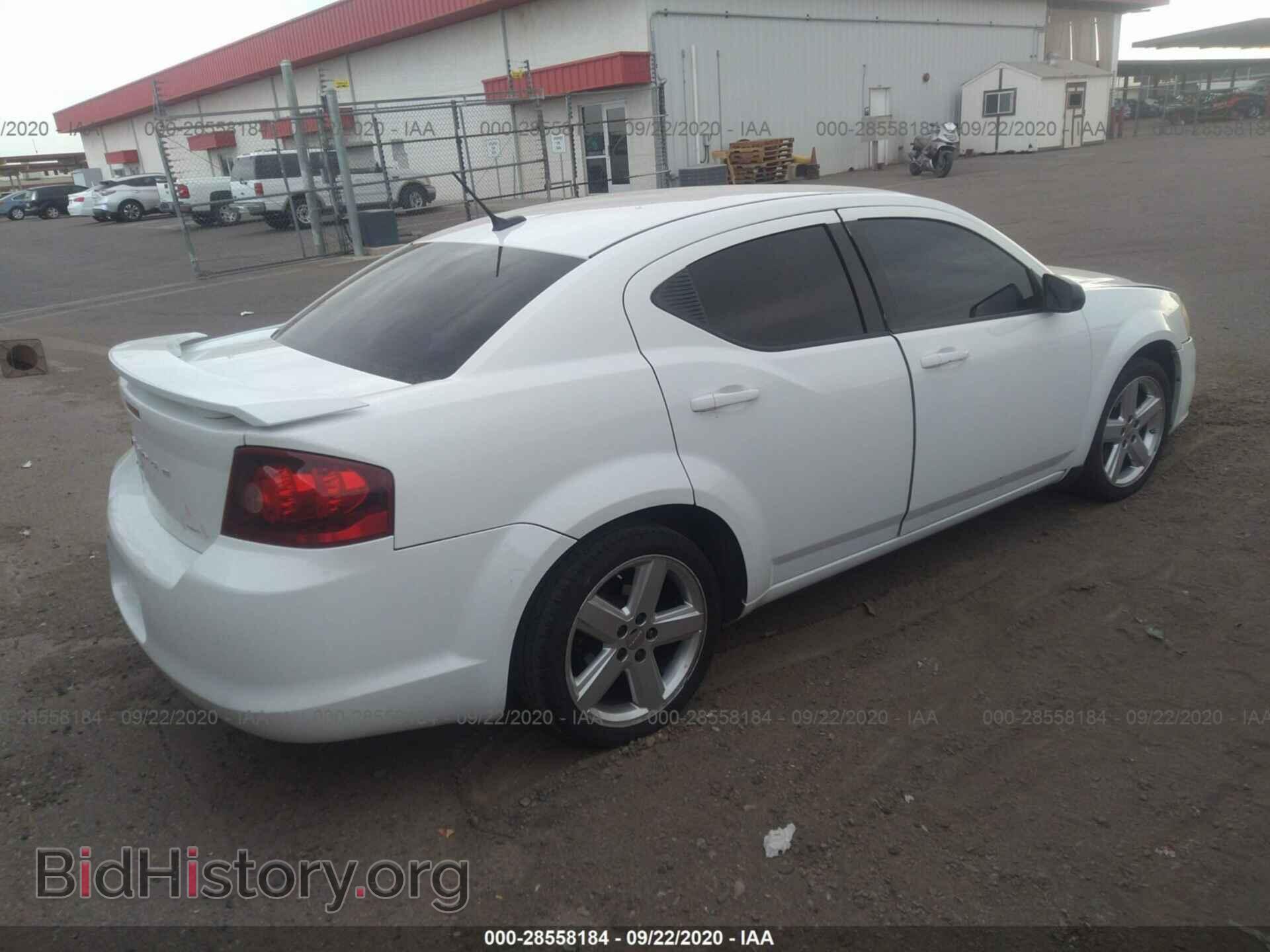 2011 DODGE AVENGER - VIN: 1B3BD4FB0BN591743 - Фото 4
