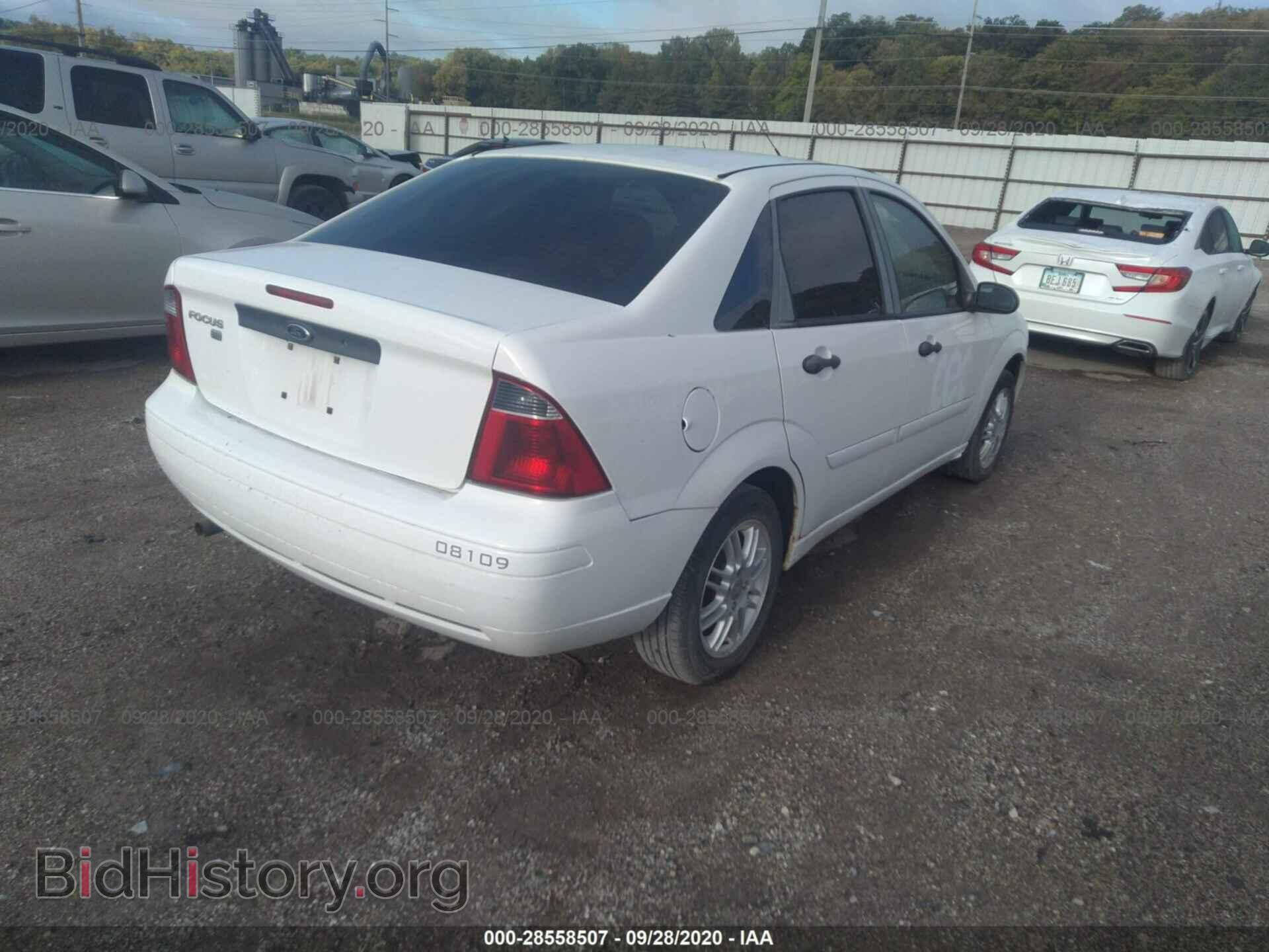 2007 FORD FOCUS - VIN: 1FAFP34N77W206782 - Фото 4