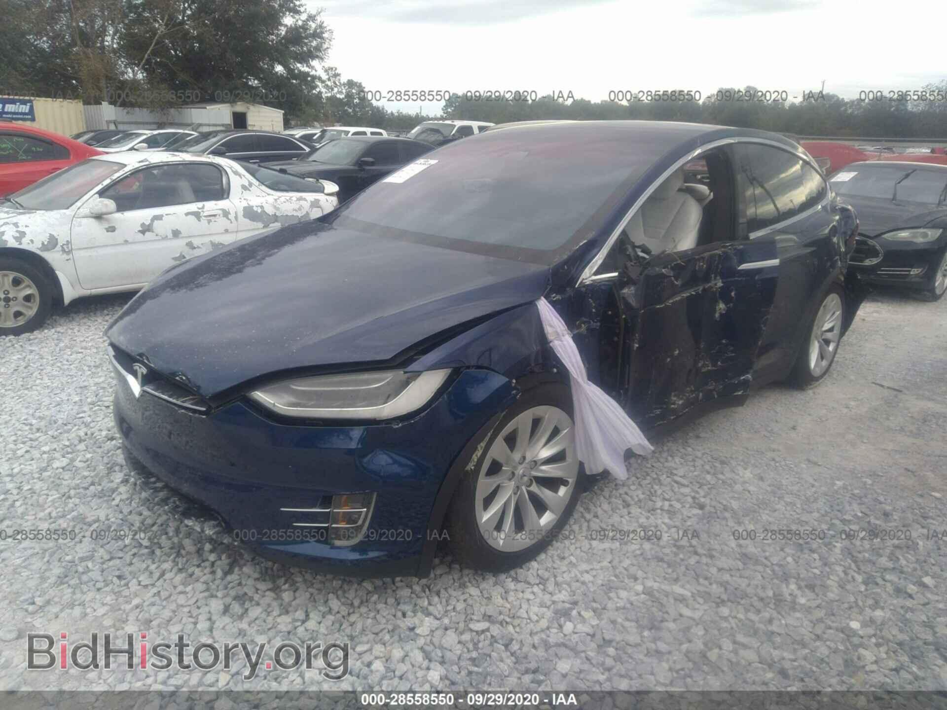 2017 TESLA MODEL X - VIN: 5YJXCBE23HF043997 - Фото 2