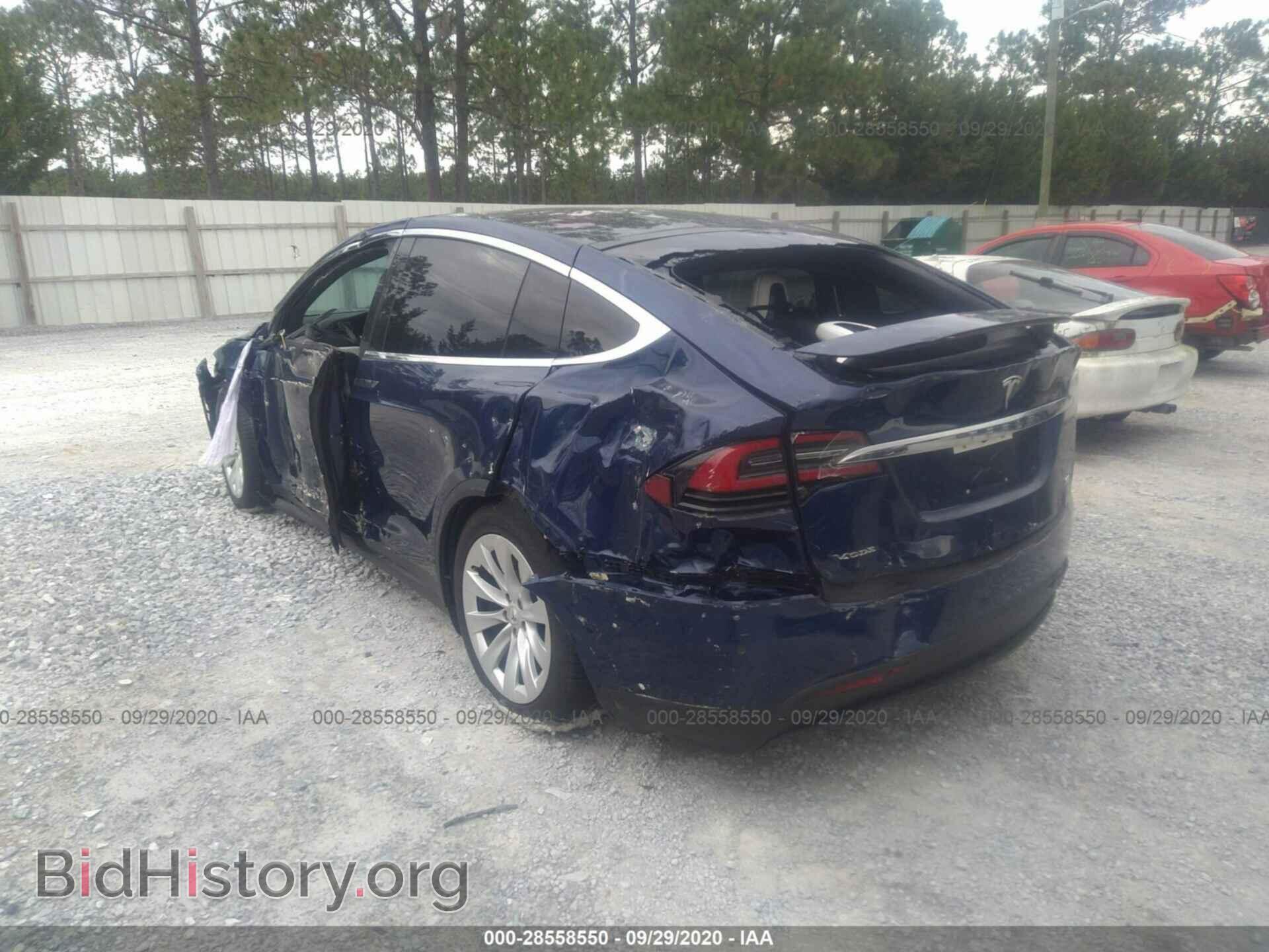2017 TESLA MODEL X - VIN: 5YJXCBE23HF043997 - Фото 3