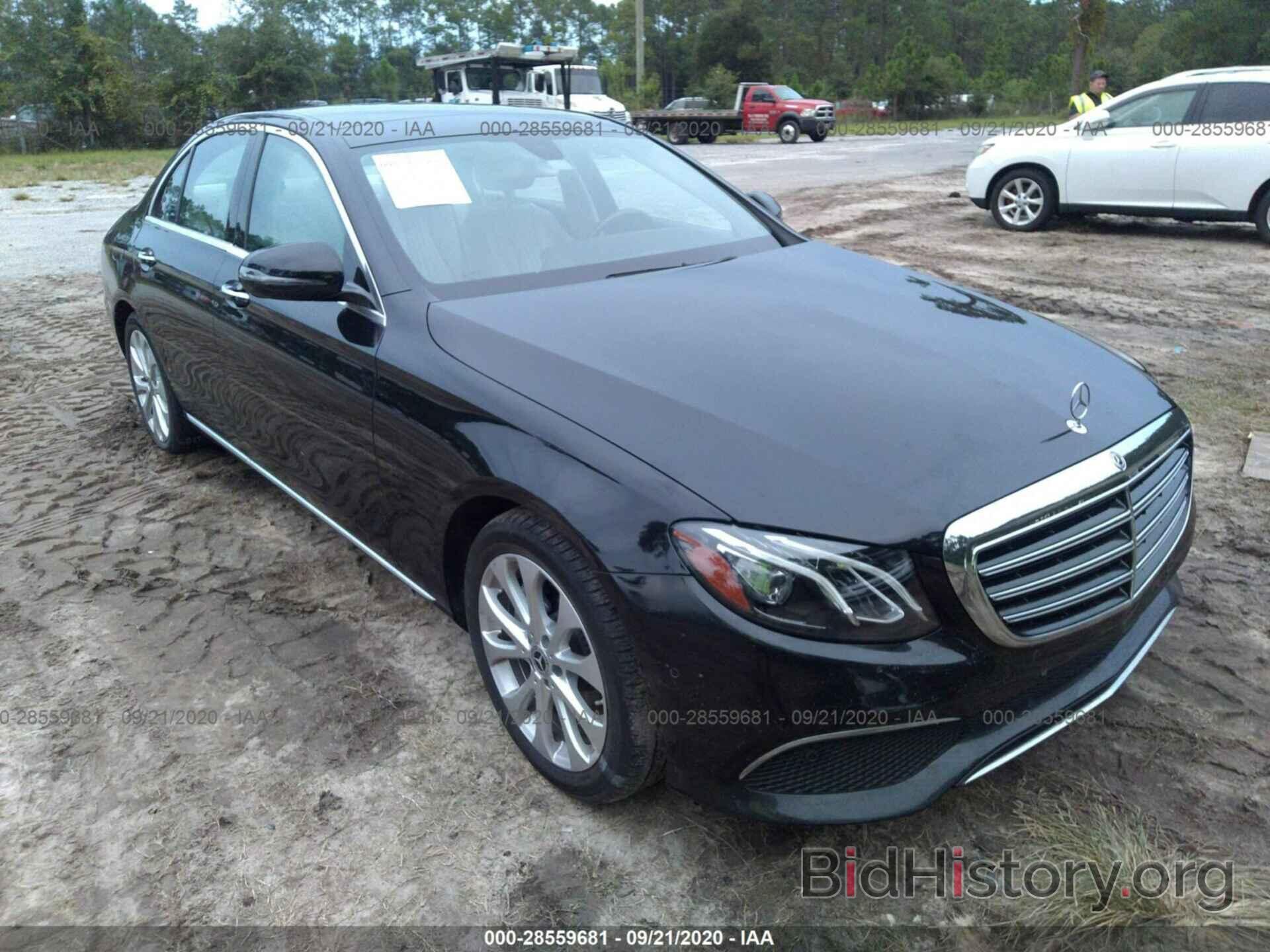 Photo WDDZF4JB0JA294868 - MERCEDES-BENZ E-CLASS 2018