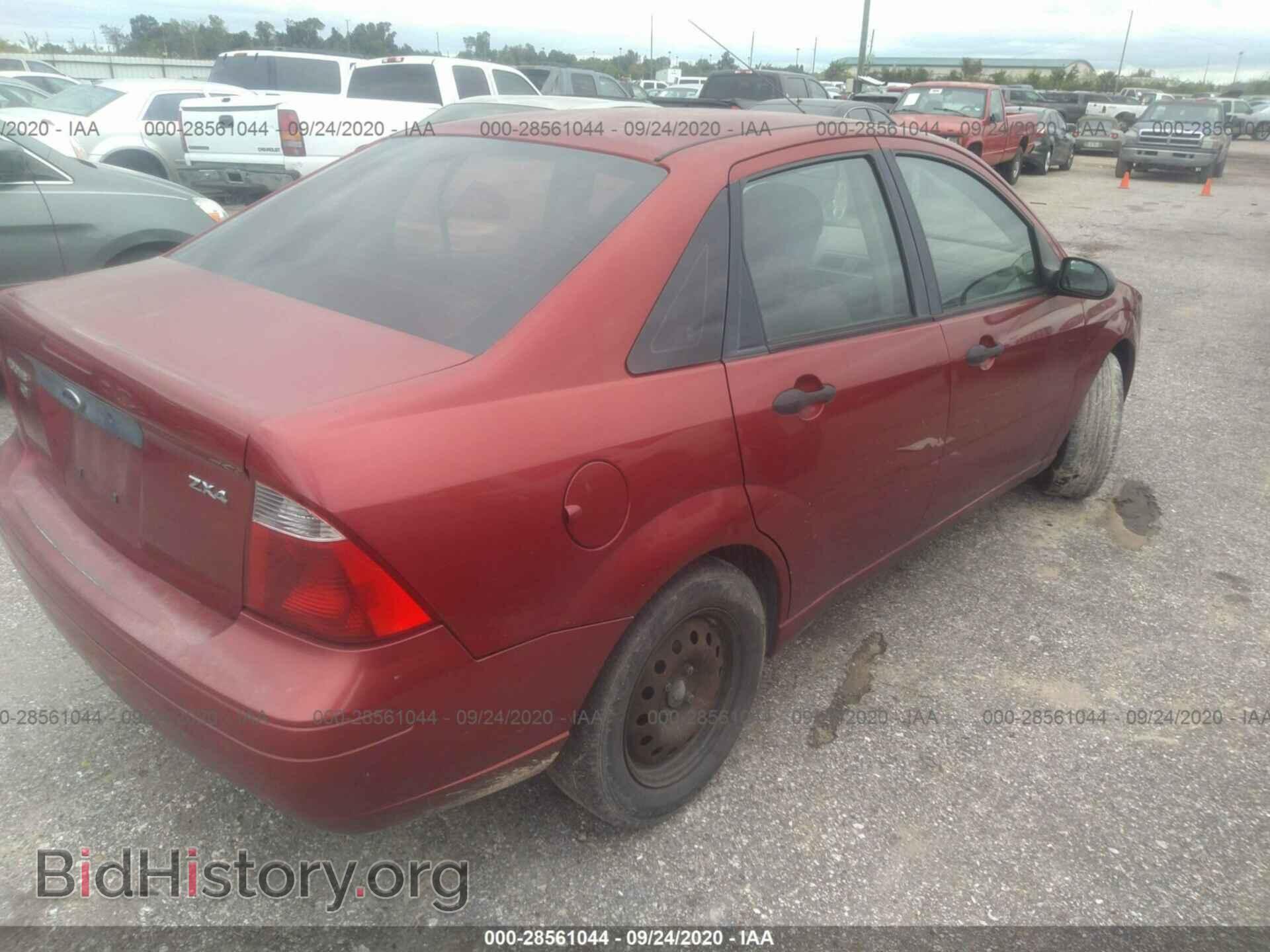 2005 FORD FOCUS - VIN: 1FAFP34N15W268286 - Фото 4