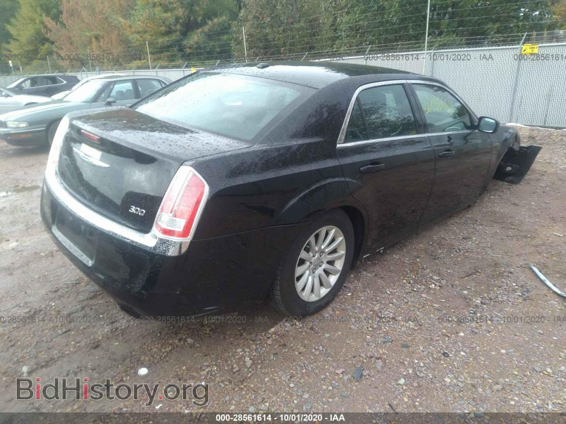 2013 CHRYSLER 300 - VIN: 2C3CCAAG2DH707466 - Photo 4