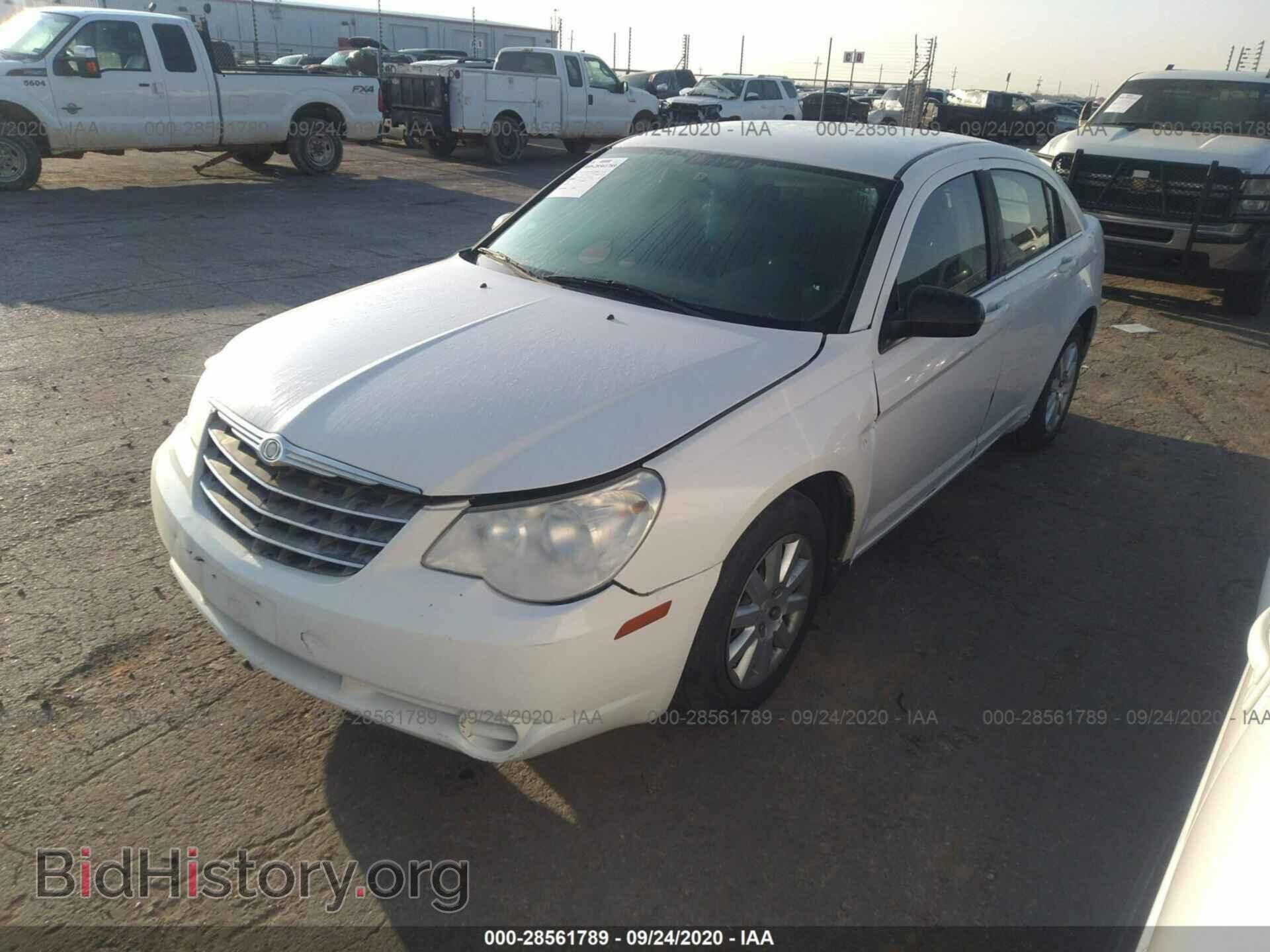 2010 CHRYSLER SEBRING - VIN: 1C3CC4FBXAN152686 - Фото 2