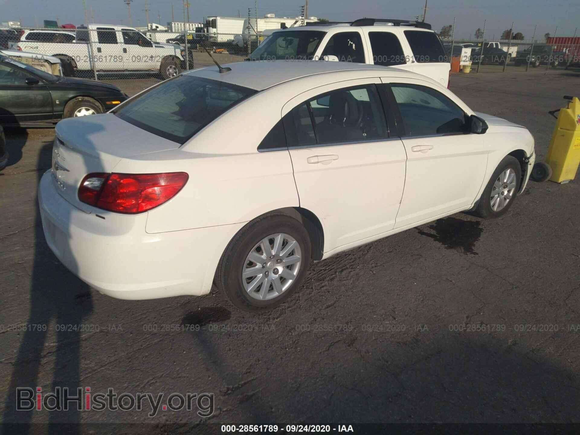 2010 CHRYSLER SEBRING - VIN: 1C3CC4FBXAN152686 - Фото 4