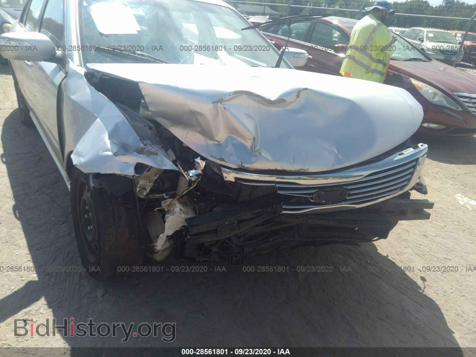 2009 KIA OPTIMA - VIN: KNAGE228295332923 - Фото 6