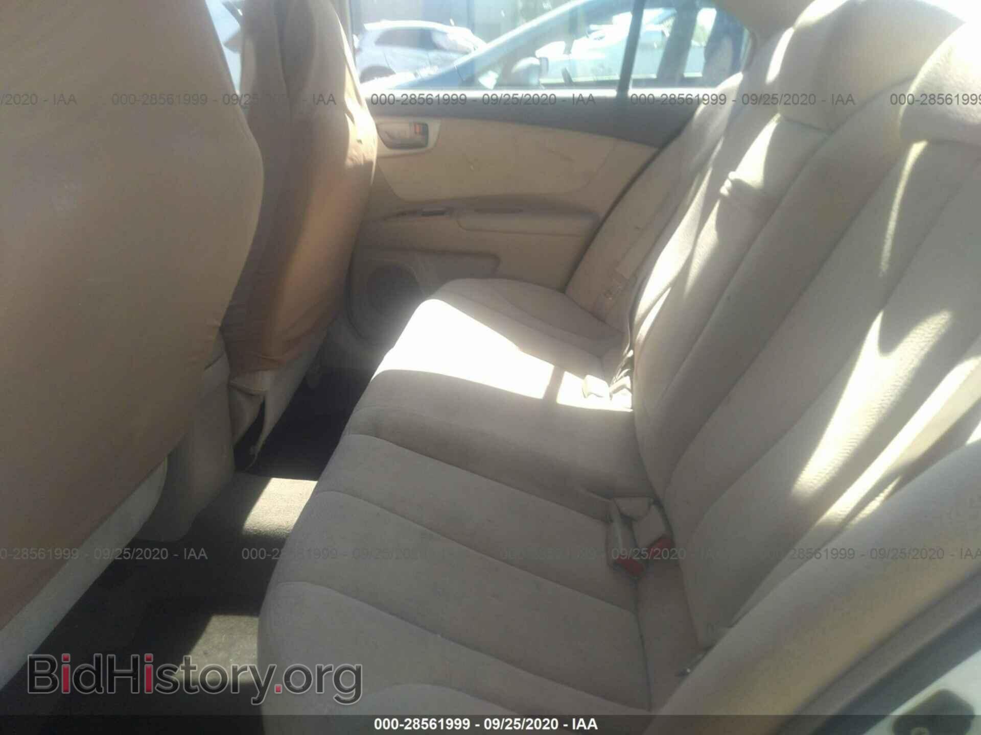 2007 KIA OPTIMA - VIN: KNAGE123975124680 - Фото 8