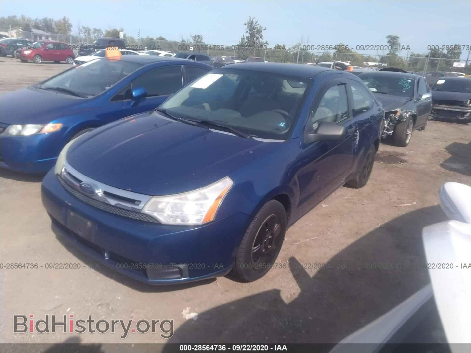 2008 FORD FOCUS - VIN: 1FAHP32N98W132178 - Фото 2