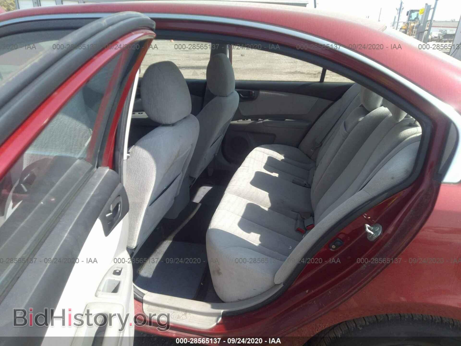 2008 KIA OPTIMA - VIN: KNAGE123785259299 - Фото 8
