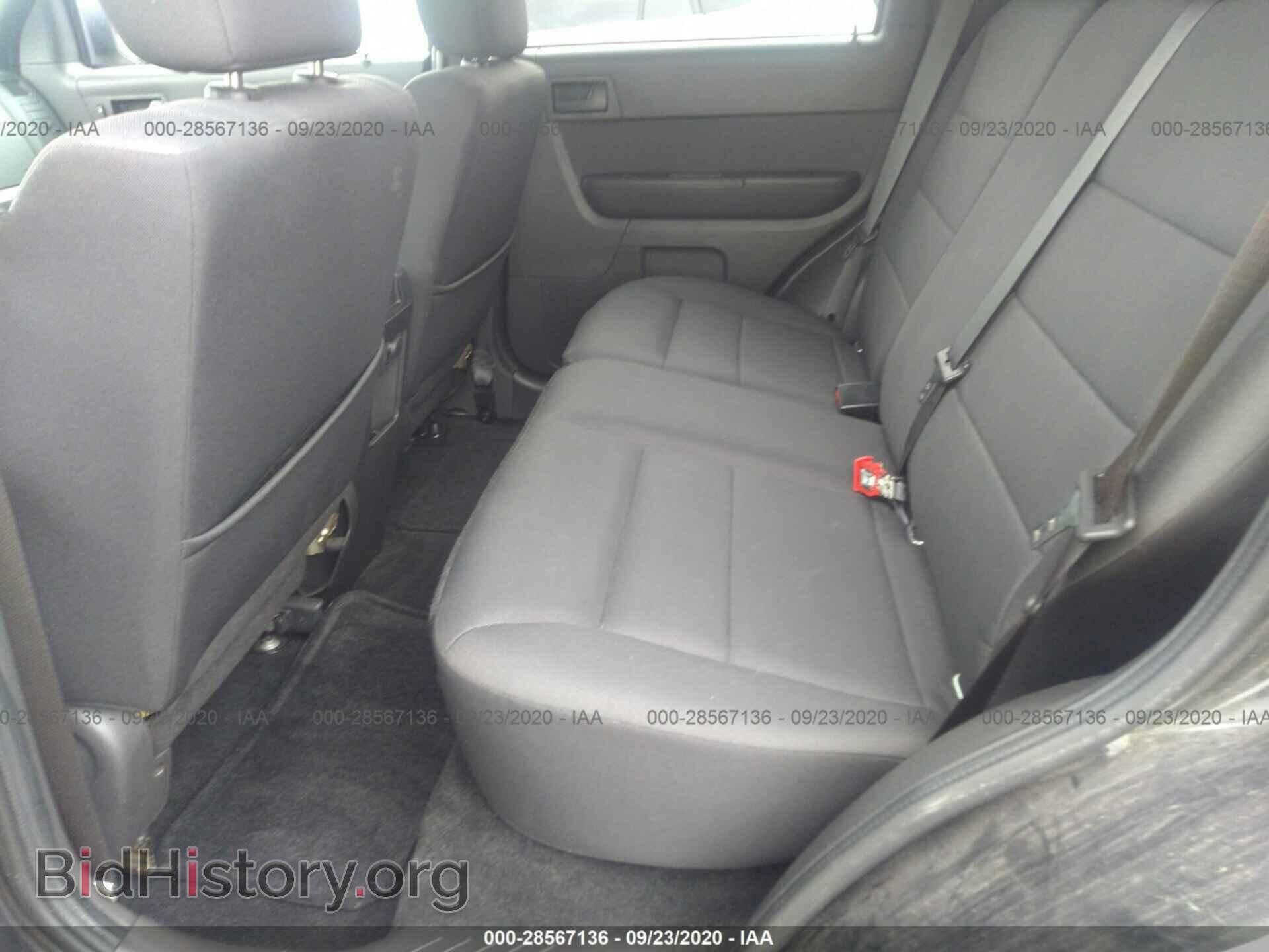 2011 FORD ESCAPE - VIN: 1FMCU9DG1BKA61910 - Фото 8