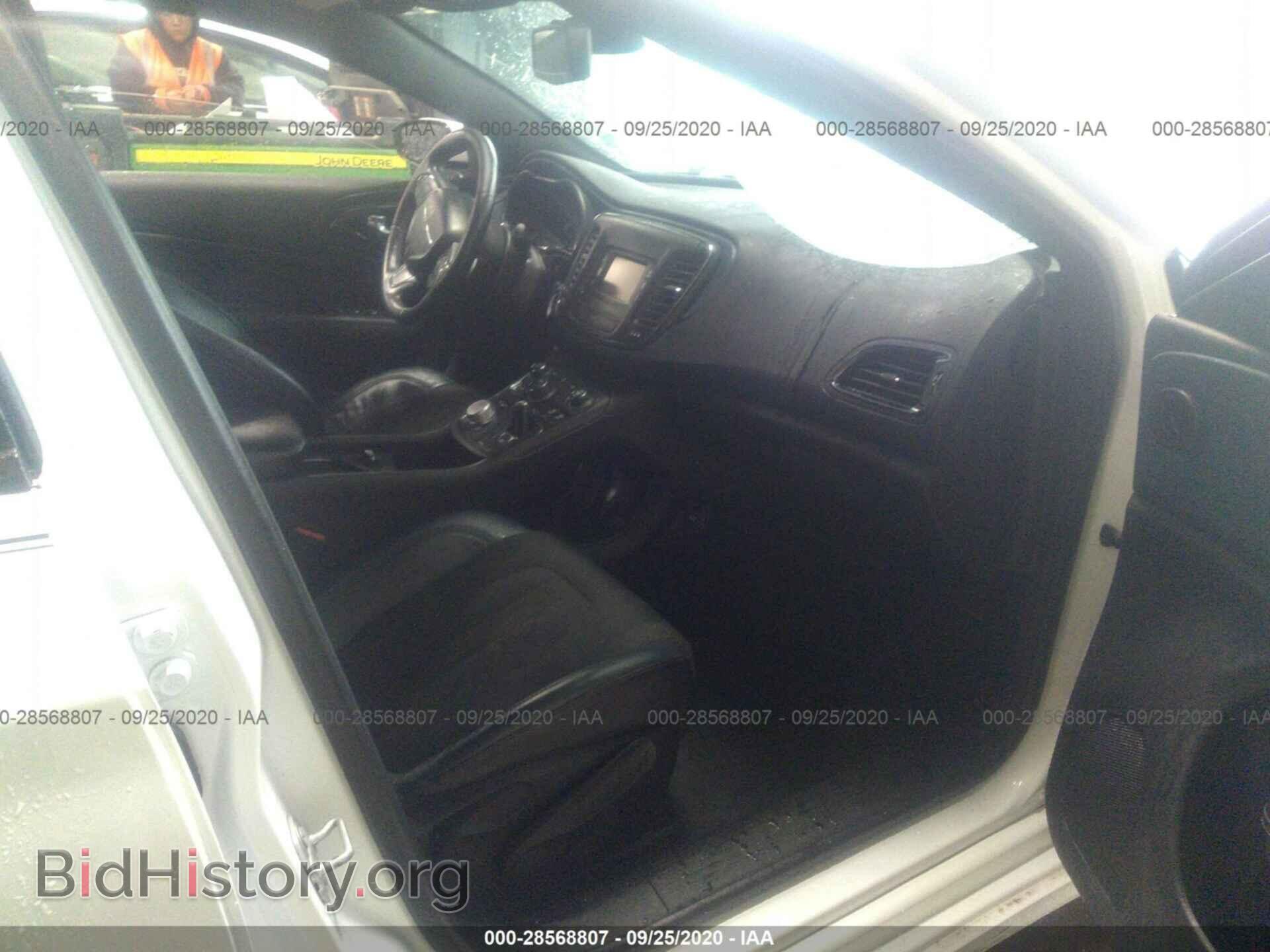 2015 CHRYSLER 200 - VIN: 1C3CCCBGXFN605014 - Фото 5