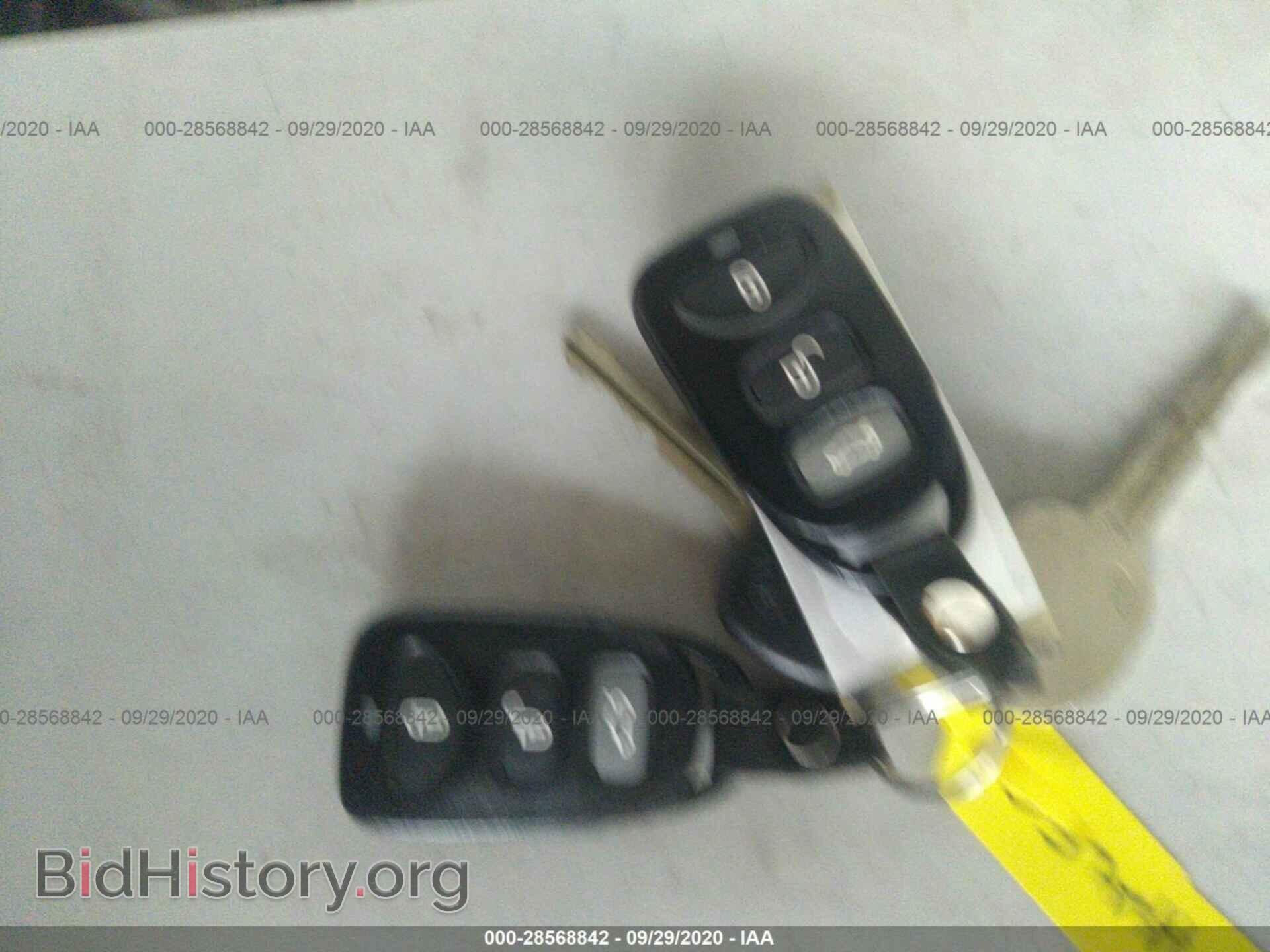 2007 KIA OPTIMA - VIN: KNAGE123775120014 - Фото 11