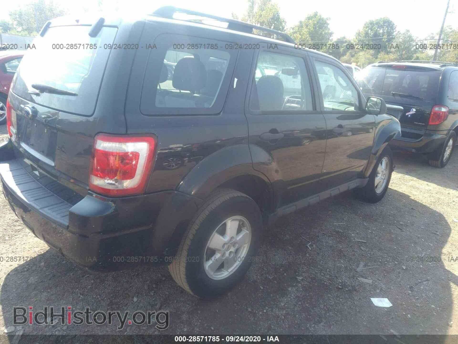 2011 FORD ESCAPE - VIN: 1FMCU0C77BKB51401 - Photo 4