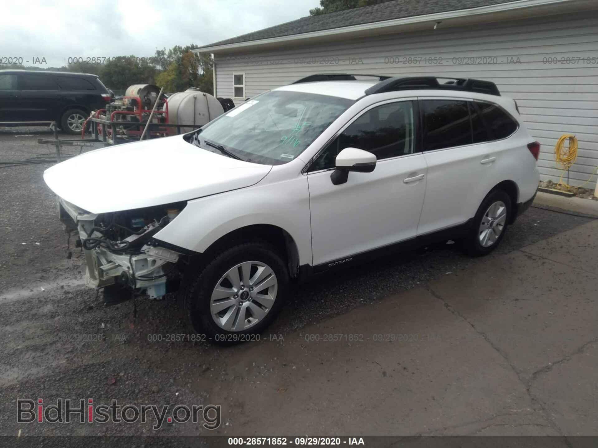 2018 SUBARU OUTBACK - VIN: 4S4BSAFC9J3339877 - Фото 2