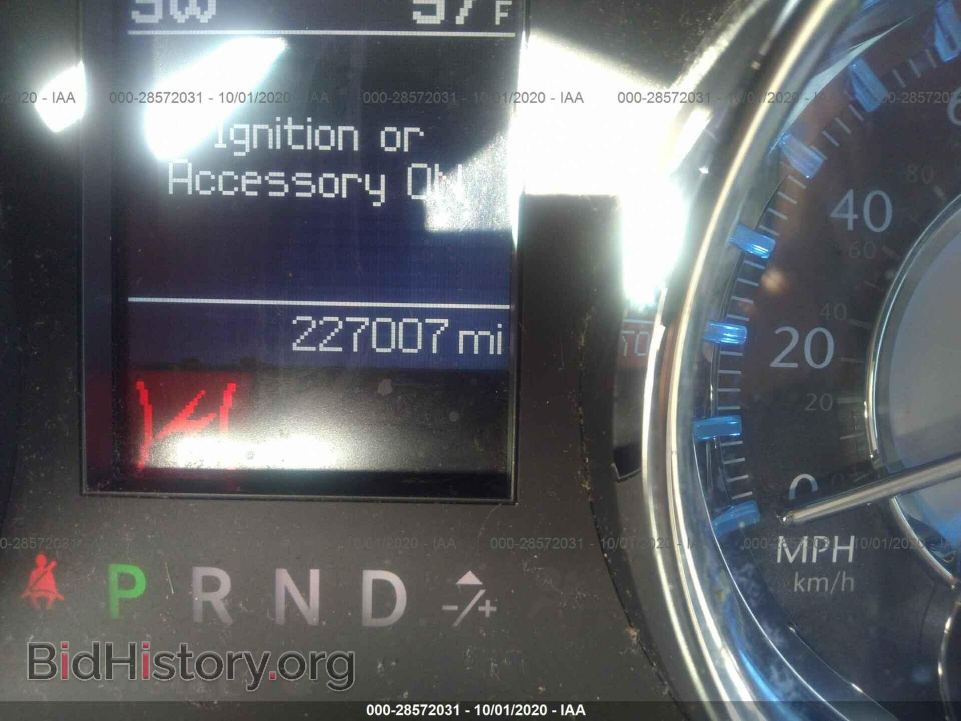 2011 CHRYSLER 300 - VIN: 2C3CA6CT5BH580769 - Фото 7