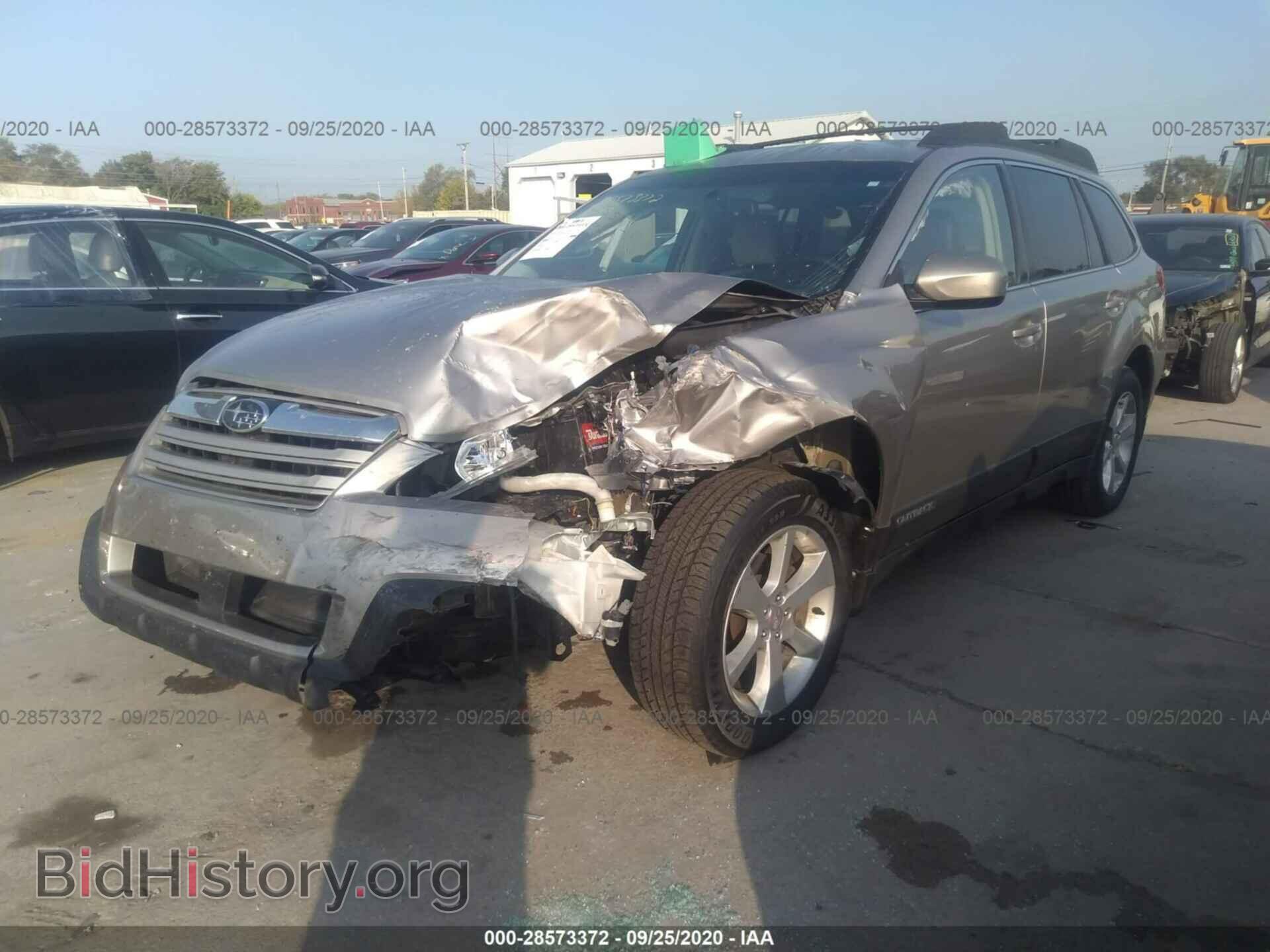 2014 SUBARU OUTBACK - VIN: 4S4BRBCC3E3217642 - Фото 2