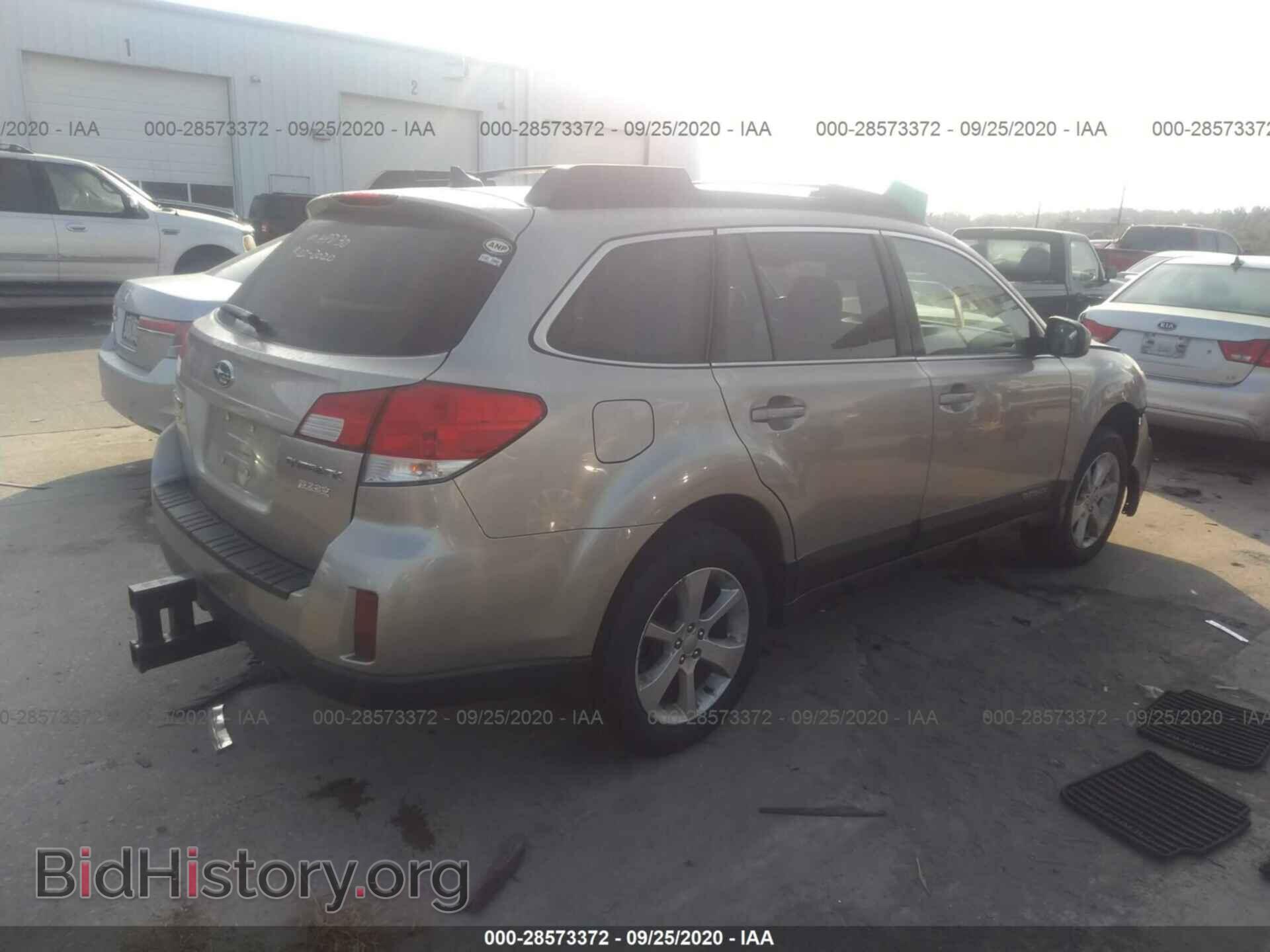 2014 SUBARU OUTBACK - VIN: 4S4BRBCC3E3217642 - Фото 4