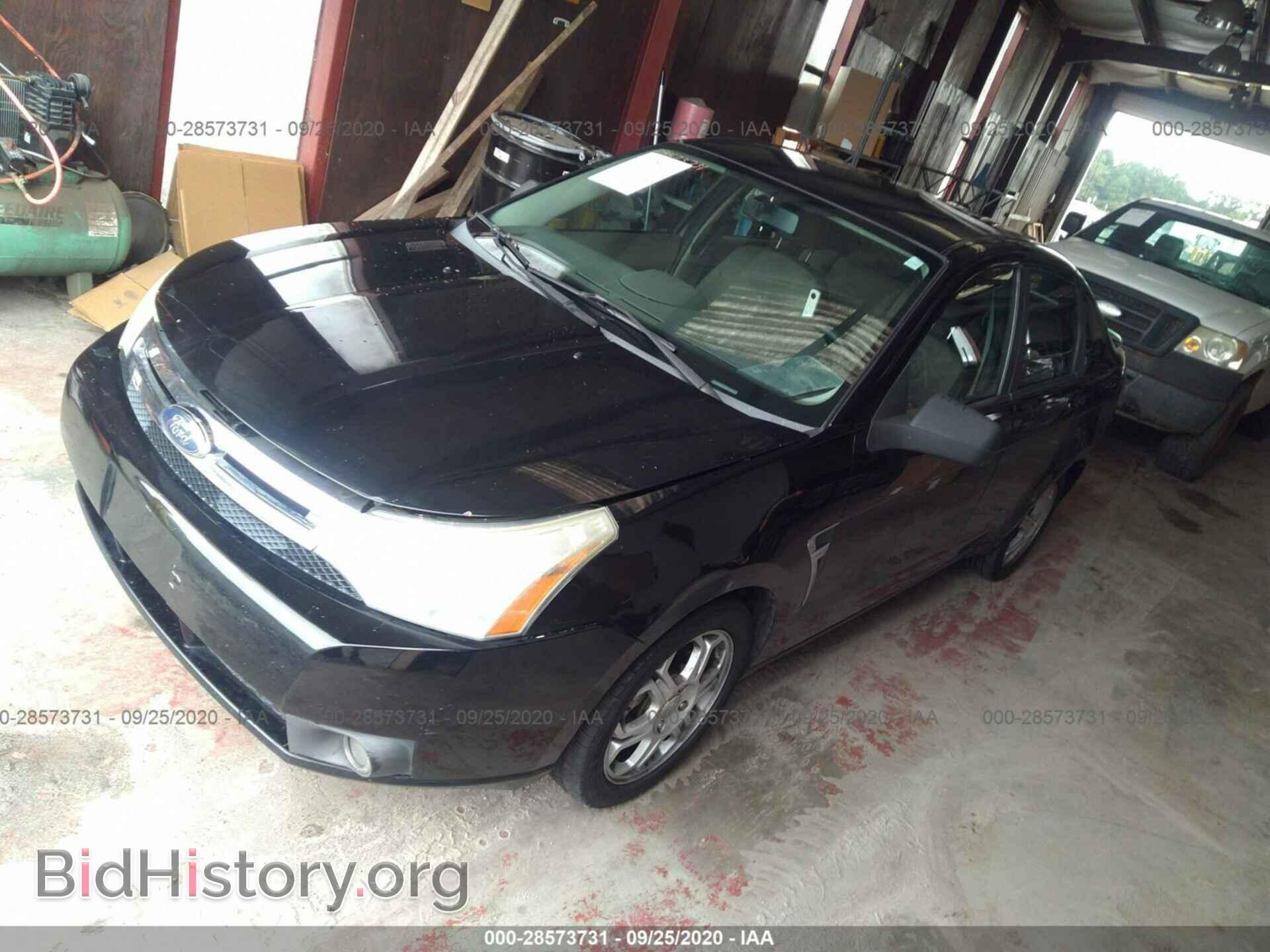 2008 FORD FOCUS - VIN: 1FAHP35N78W194867 - Фото 2