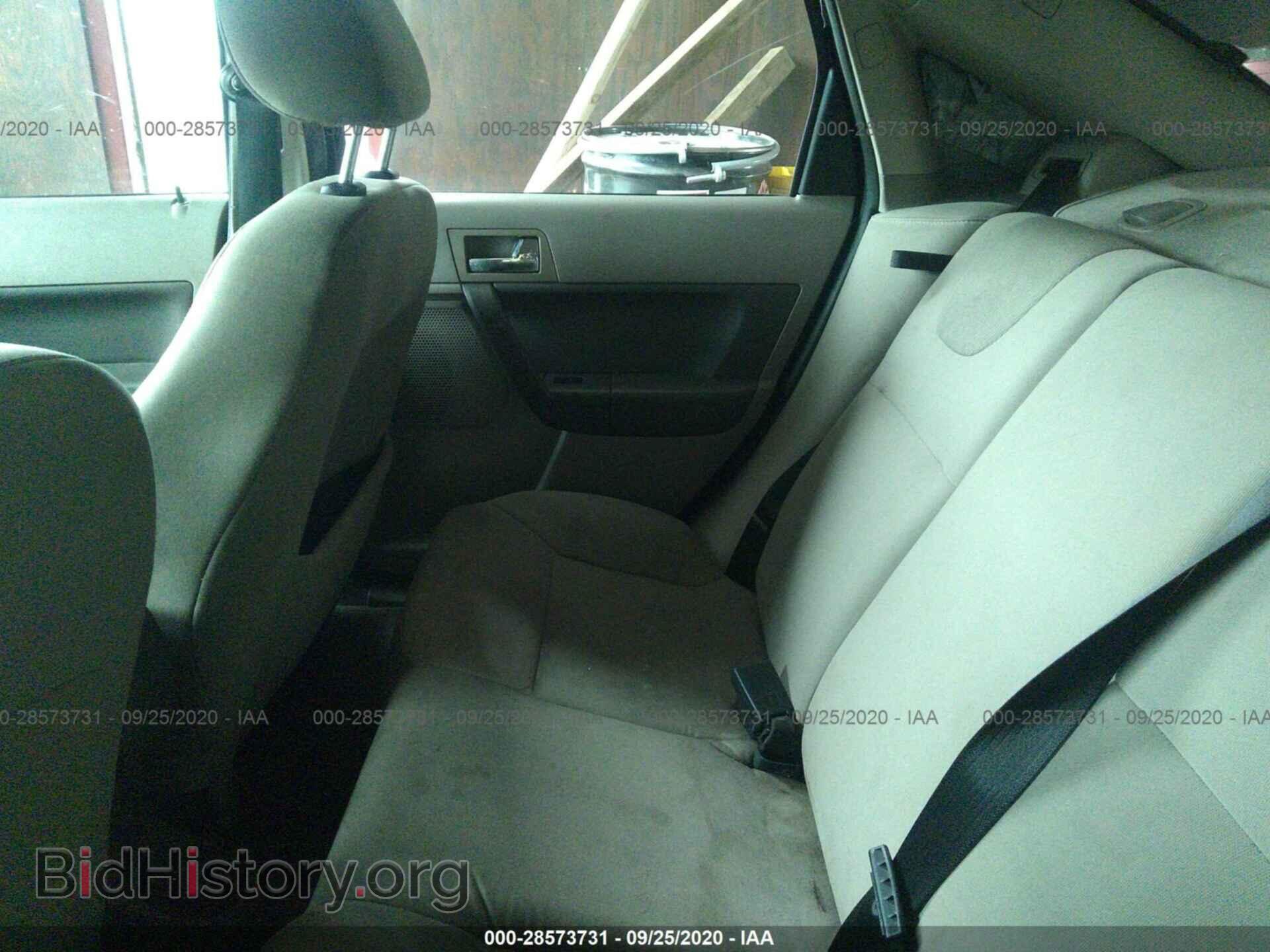 2008 FORD FOCUS - VIN: 1FAHP35N78W194867 - Фото 8