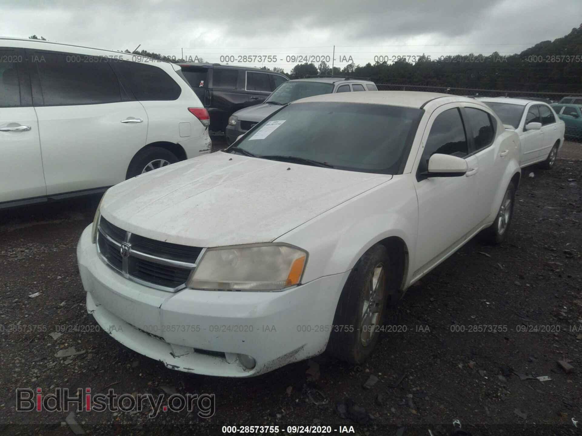 2010 DODGE AVENGER - VIN: 1B3CC5FBXAN199056 - Photo 2