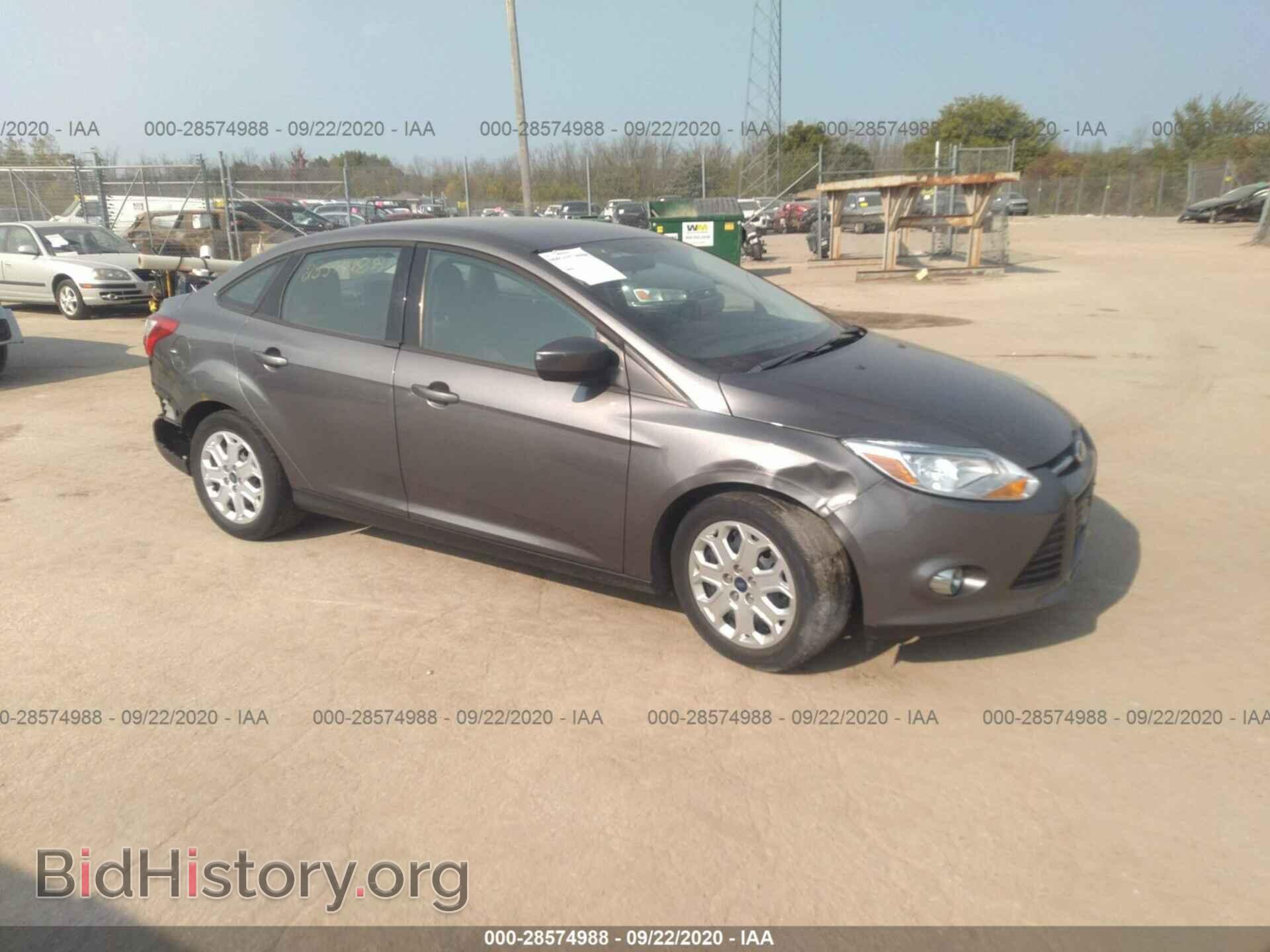 Photo 1FAHP3F24CL360857 - FORD FOCUS 2012