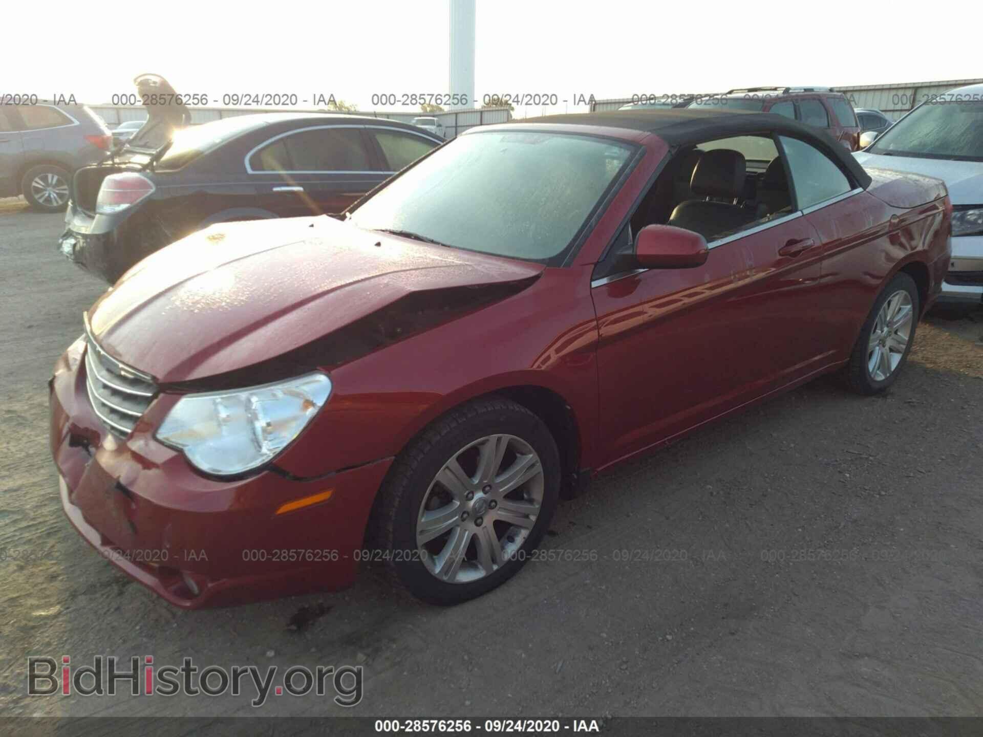 2010 CHRYSLER SEBRING - VIN: 1C3BC5ED1AN116003 - Фото 2