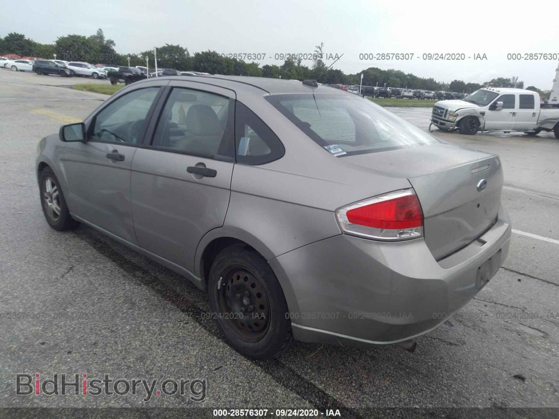 2008 FORD FOCUS - VIN: 1FAHP34N58W154689 - Photo 3
