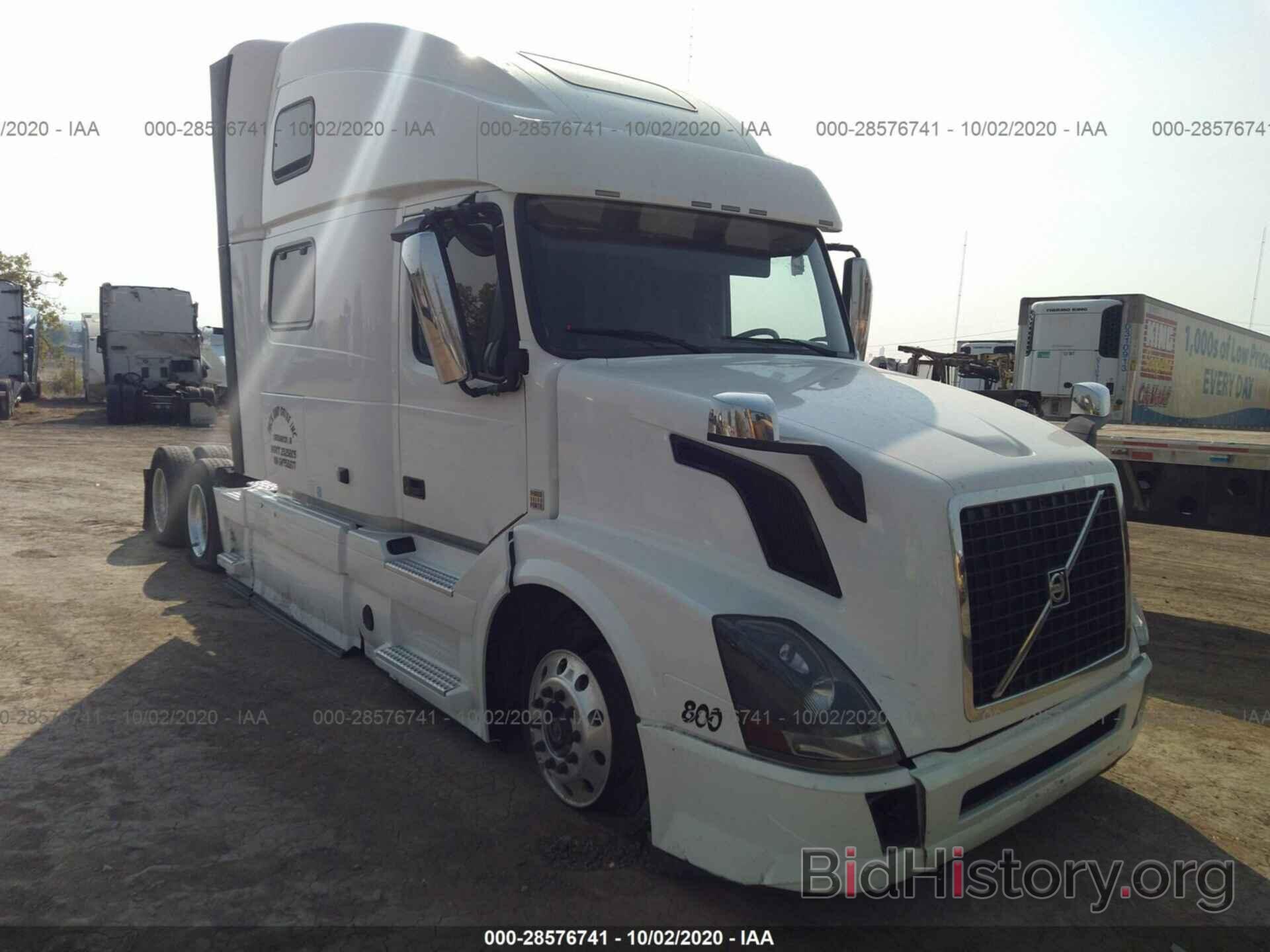 Photo 4V4NC9EH9GN958877 - VOLVO VN 2016