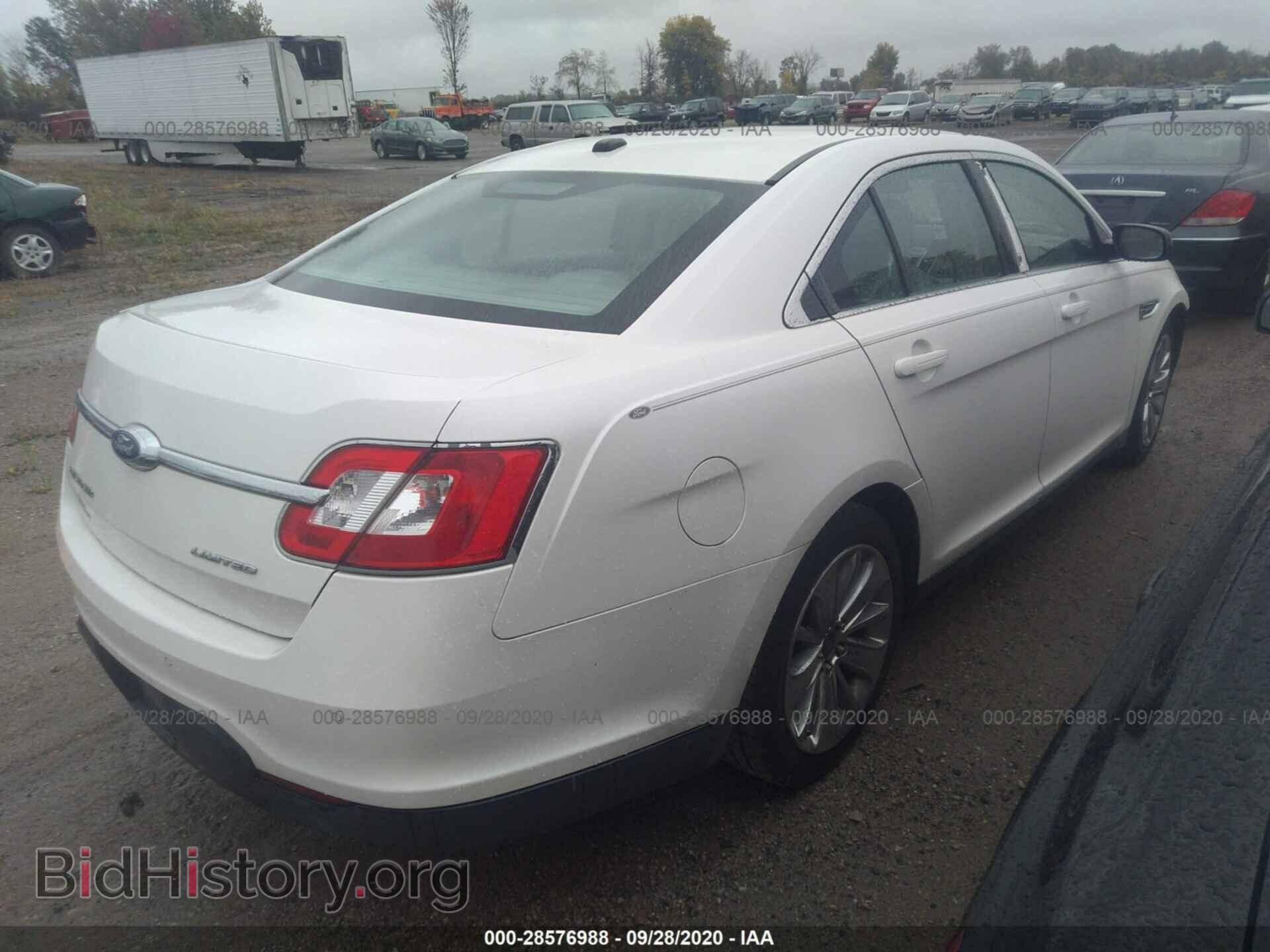 2011 FORD TAURUS - VIN: 1FAHP2FW2BG132196 - Photo 4