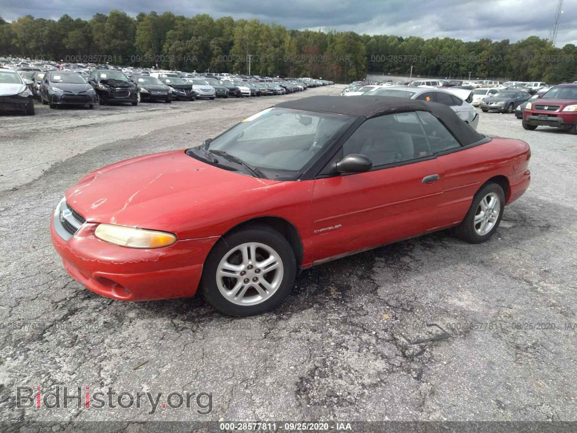 1998 CHRYSLER SEBRING - VIN: 3C3EL45H2WT295282 - Фото 2