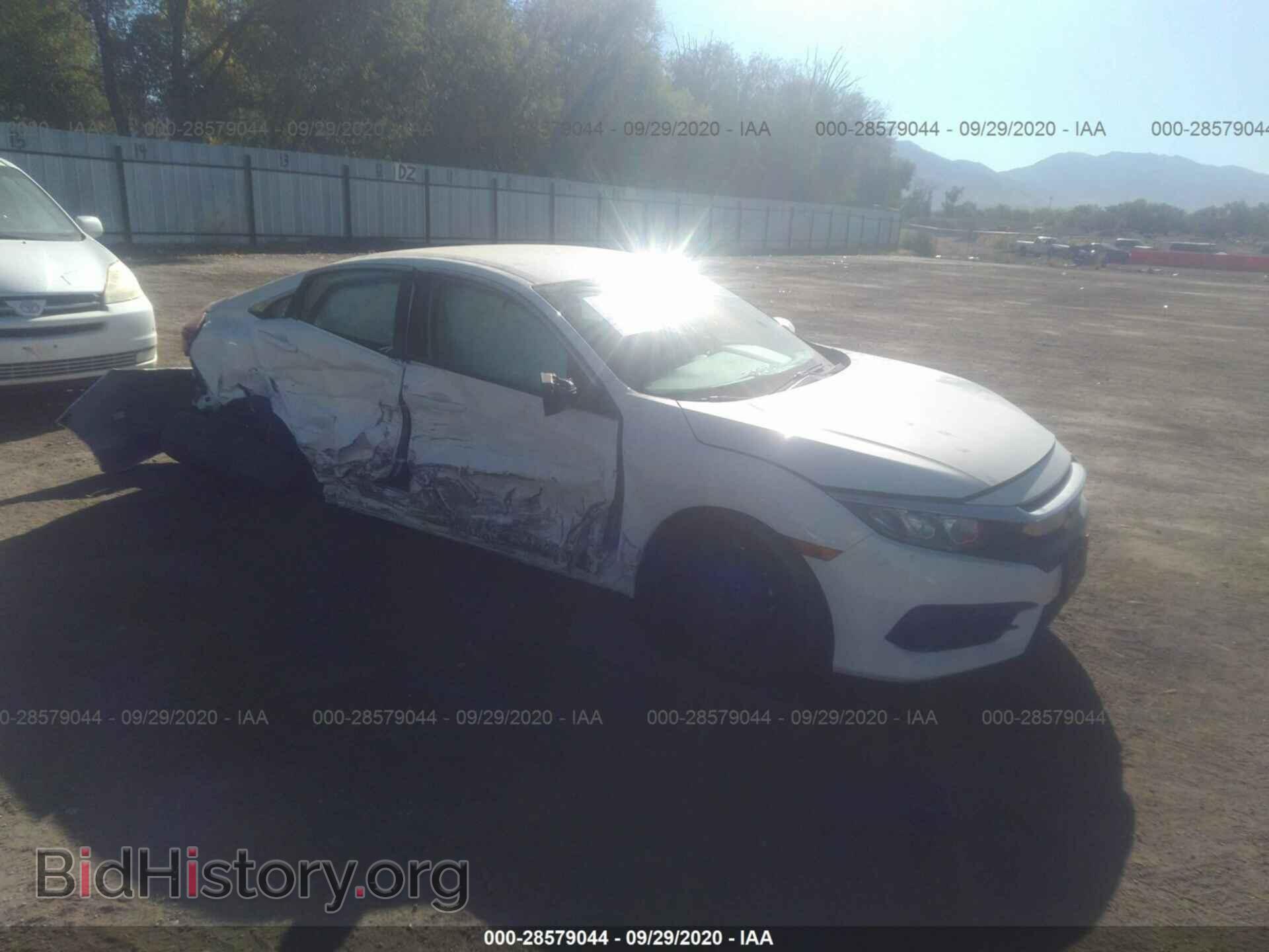 Photo 19XFC2F51HE022933 - HONDA CIVIC SEDAN 2017